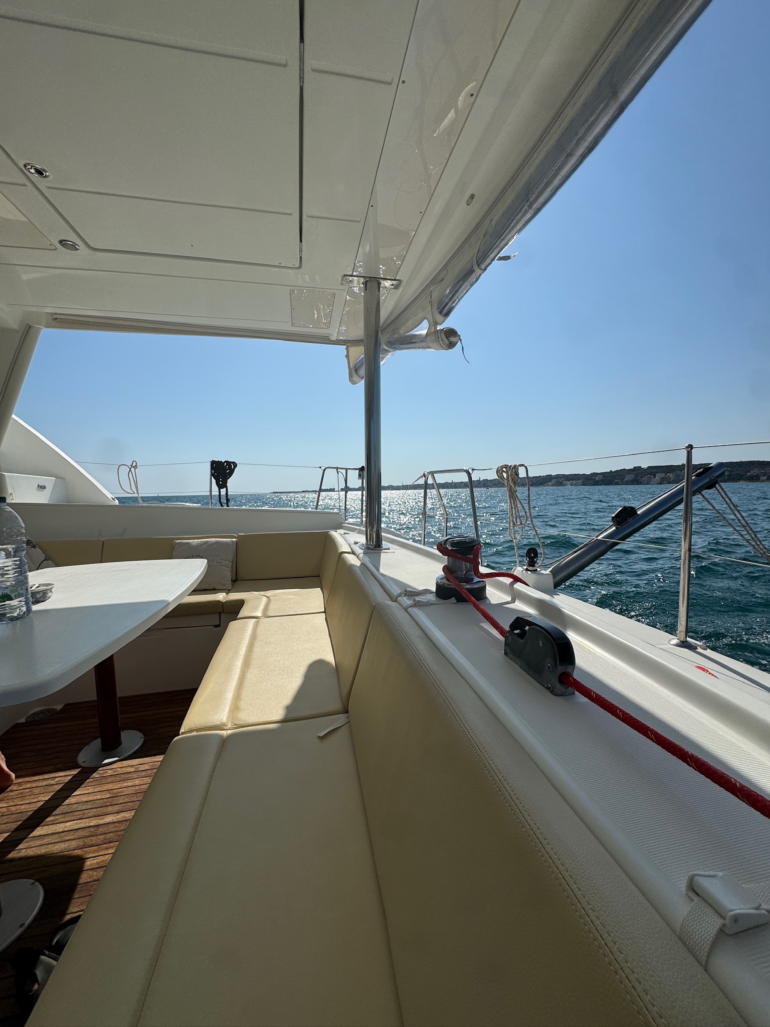 Lagoon 44 — photo 26