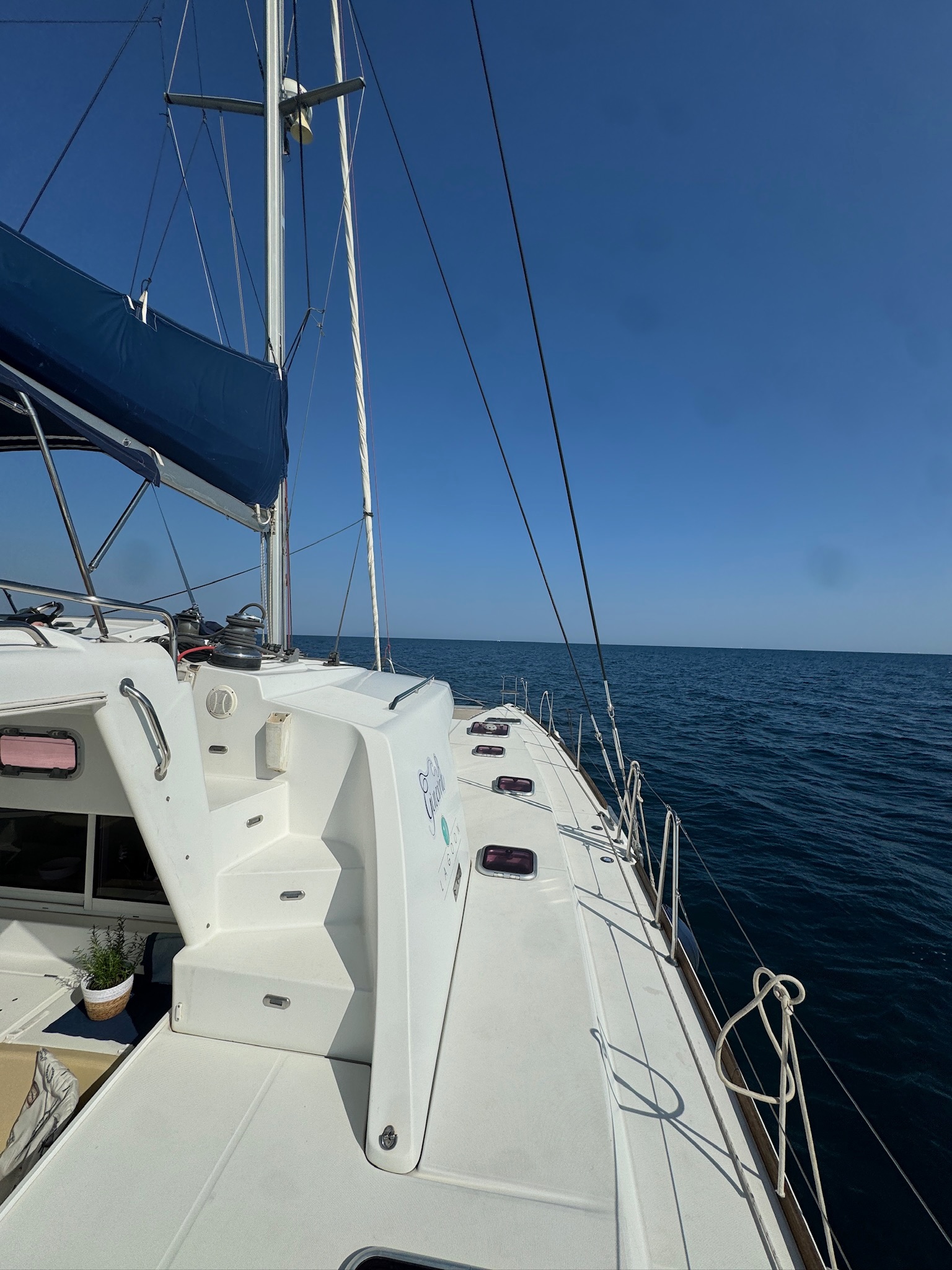 Lagoon 44 — photo 8