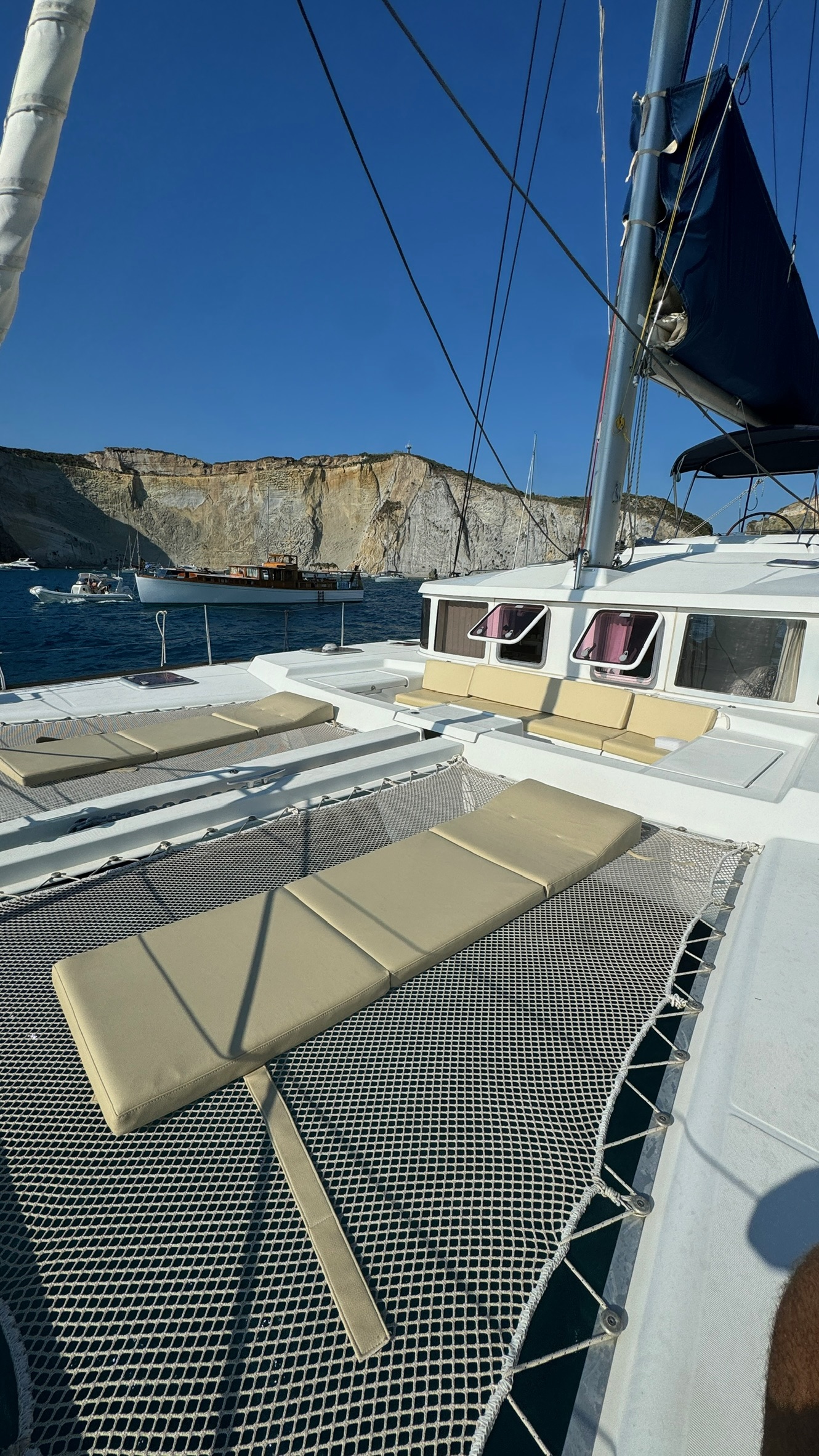 Lagoon 44 — photo 24