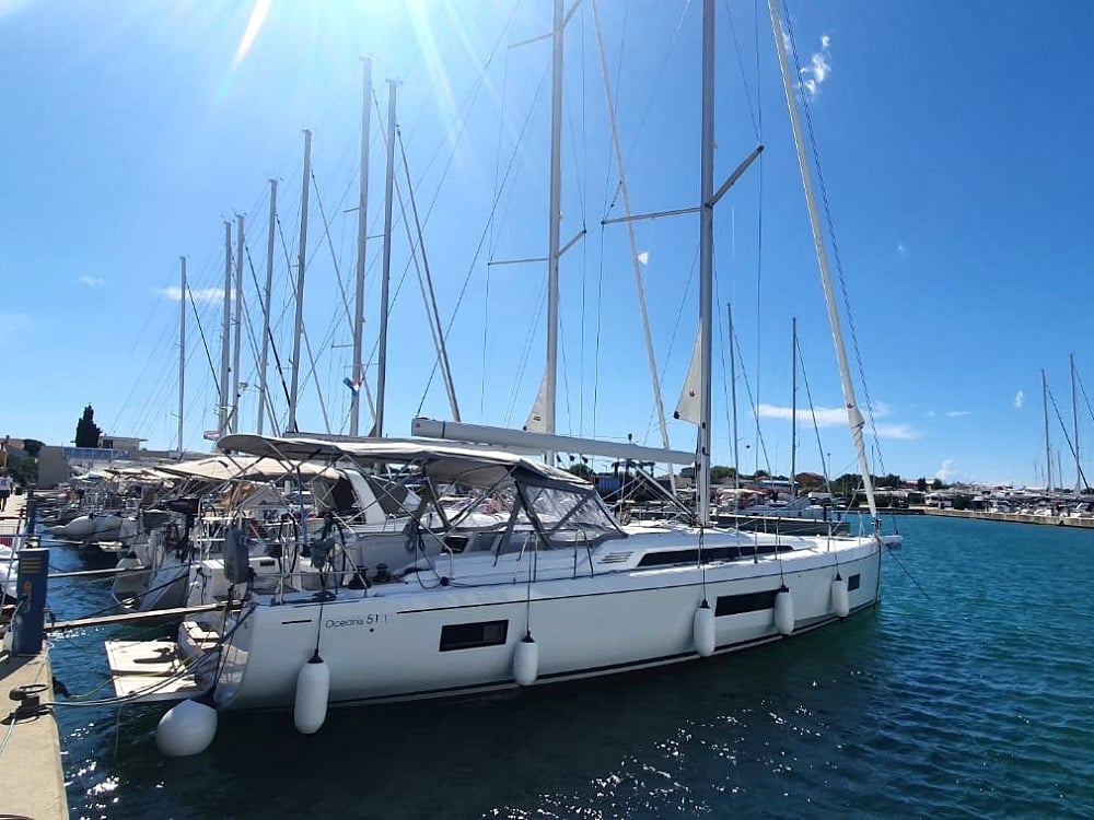 Oceanis 51.1 — photo 8