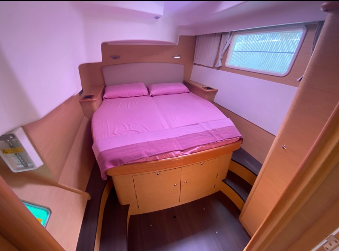 Lagoon 44 — photo 16