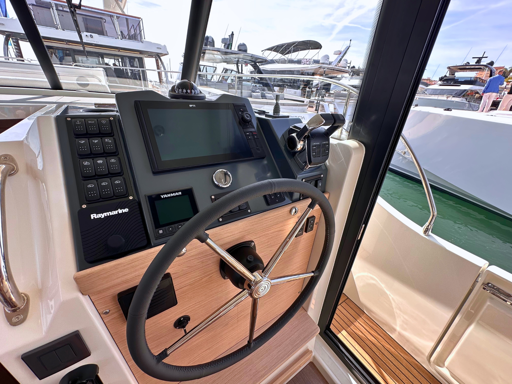 Swift Trawler 41 — photo 31