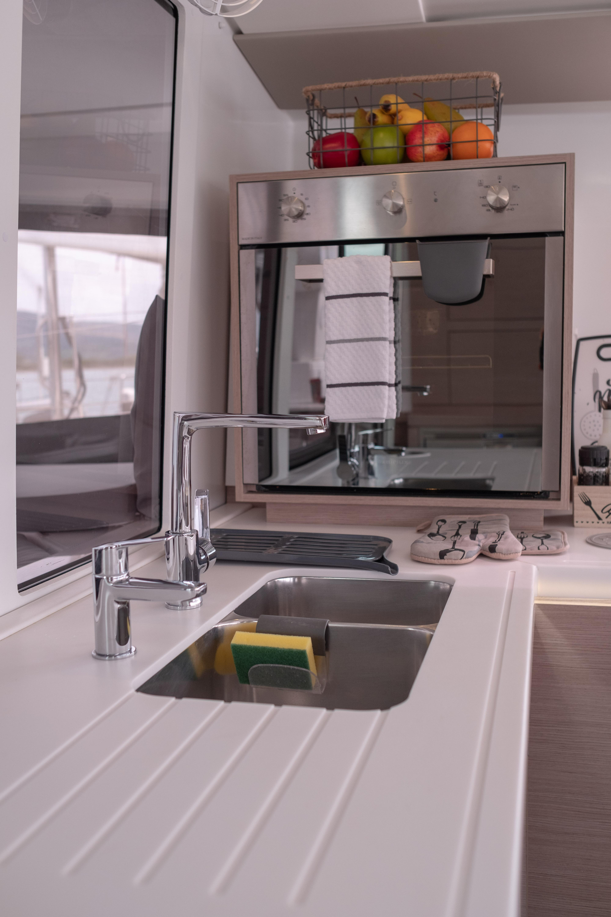 Fountaine Pajot Astréa 42 — photo 6