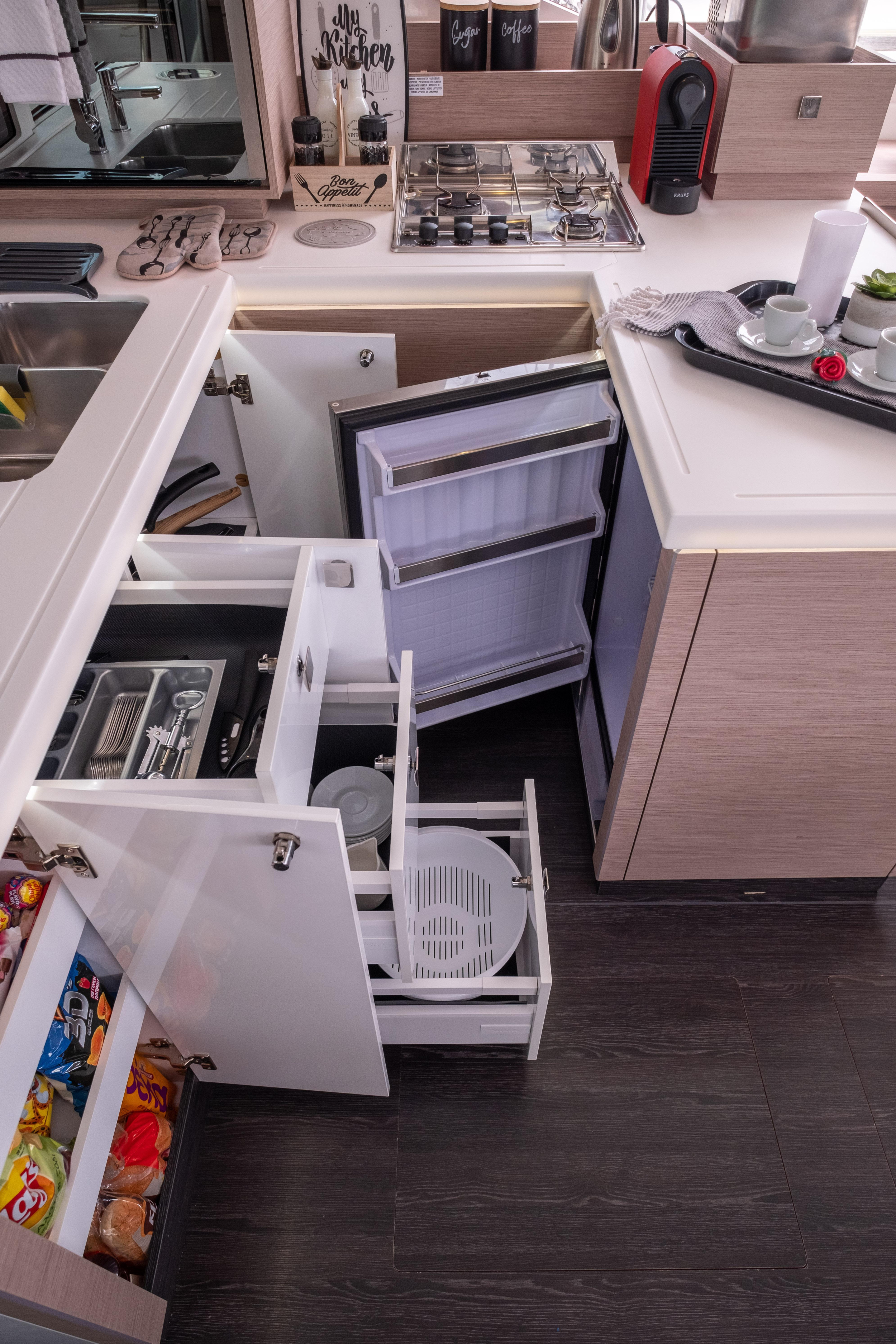 Fountaine Pajot Astréa 42 — photo 11