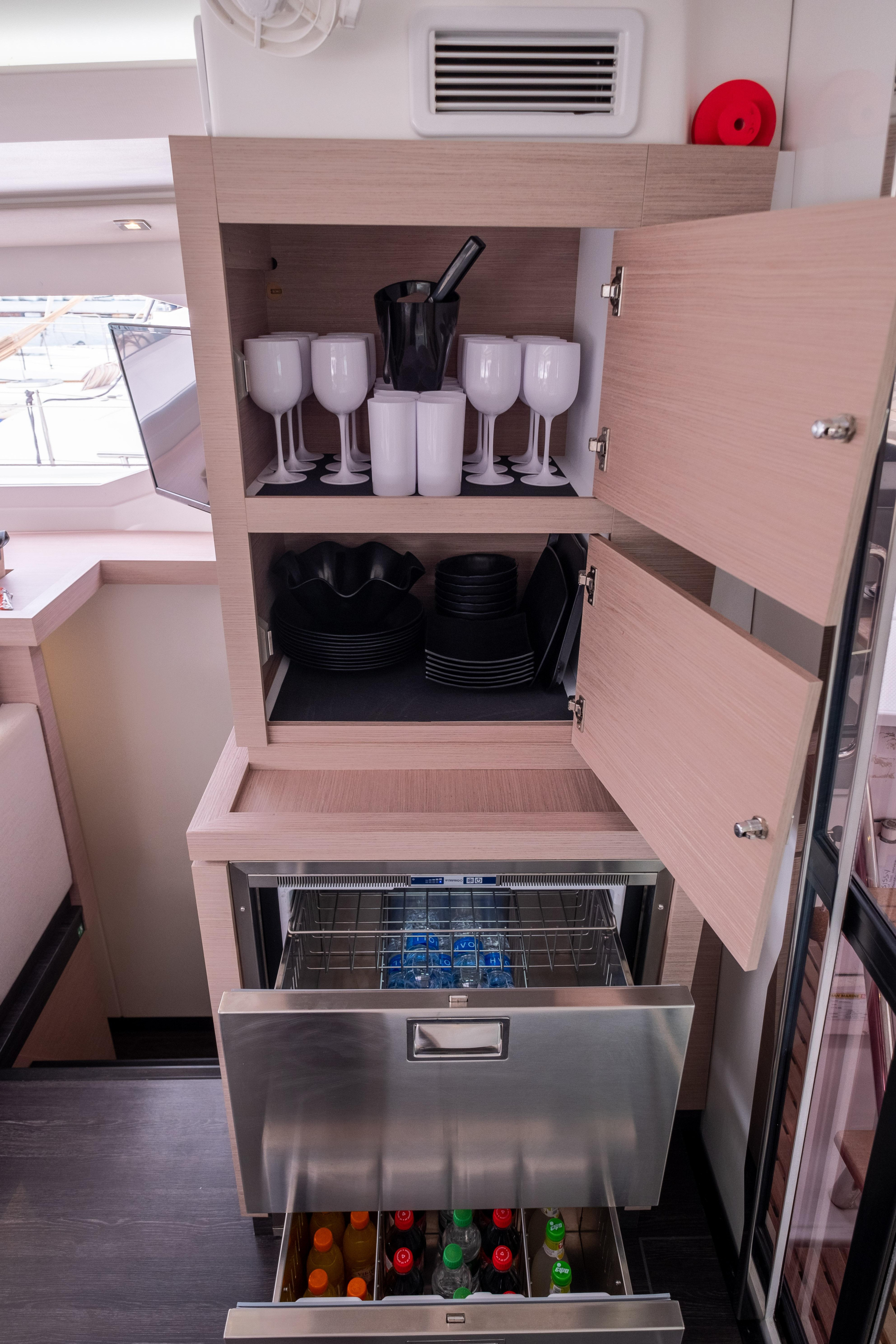 Fountaine Pajot Astréa 42 — photo 31