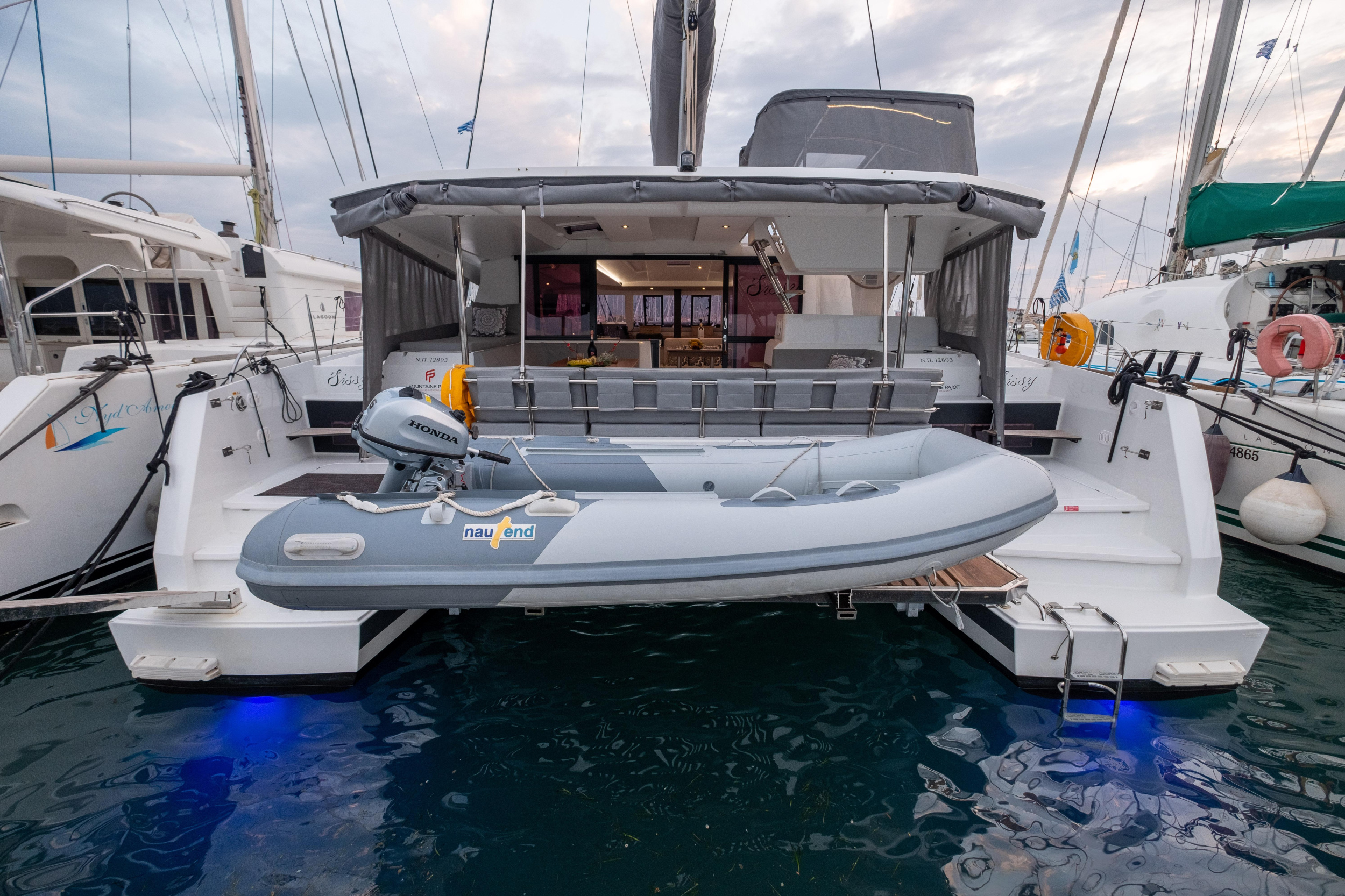 Fountaine Pajot Astréa 42 — photo 29