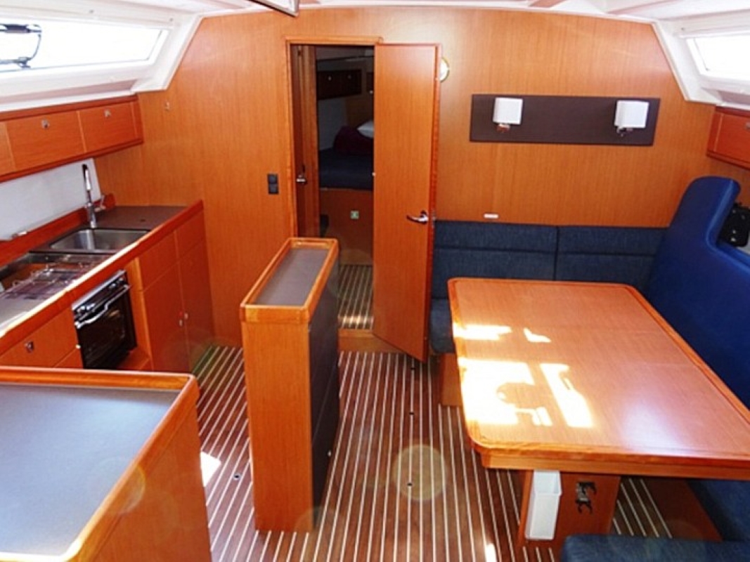 Bavaria Cruiser 46 — photo 12