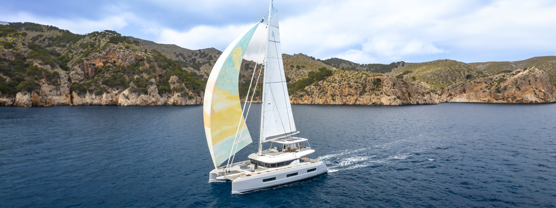Lagoon 60 — photo 11
