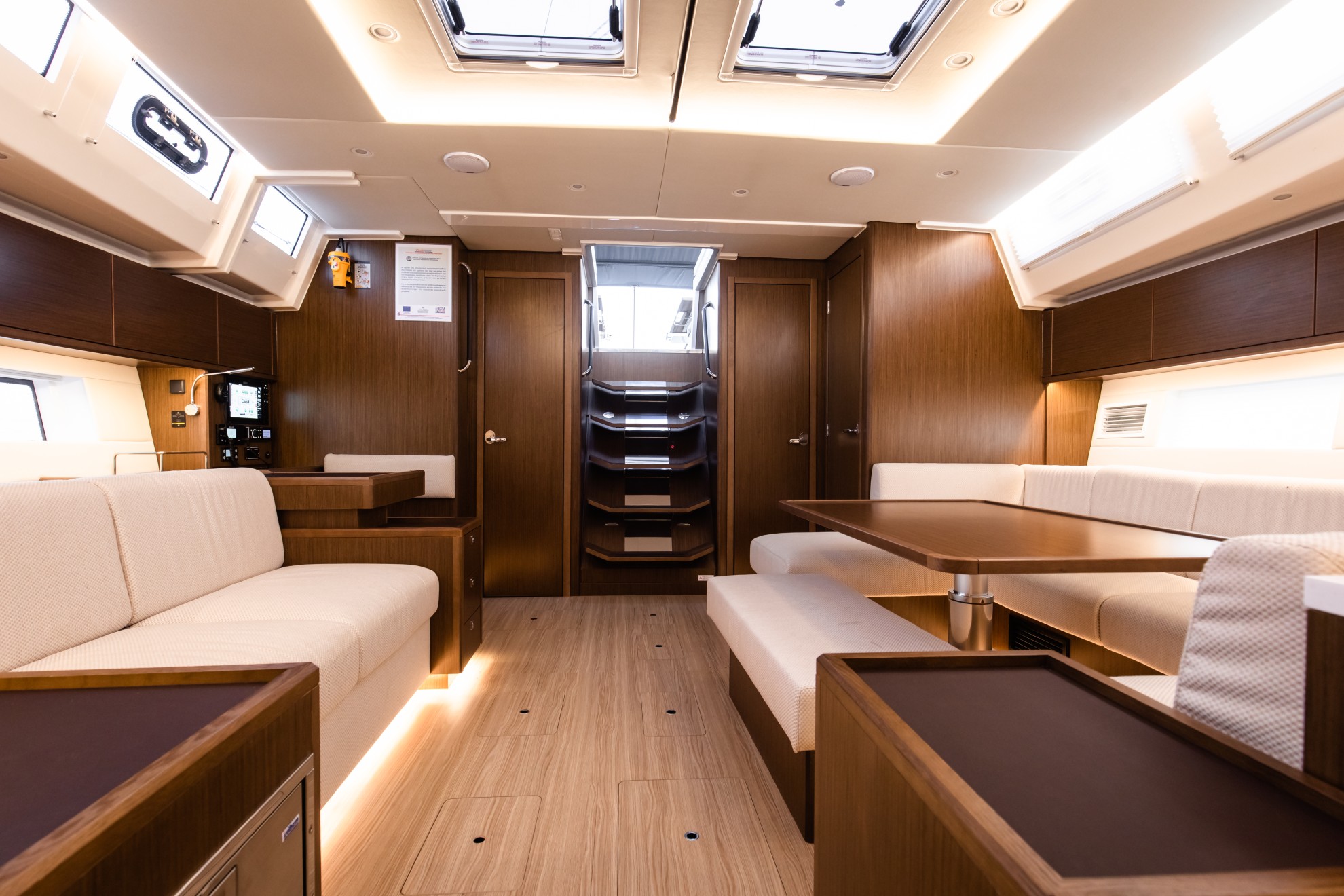 Bavaria C57 — photo 13