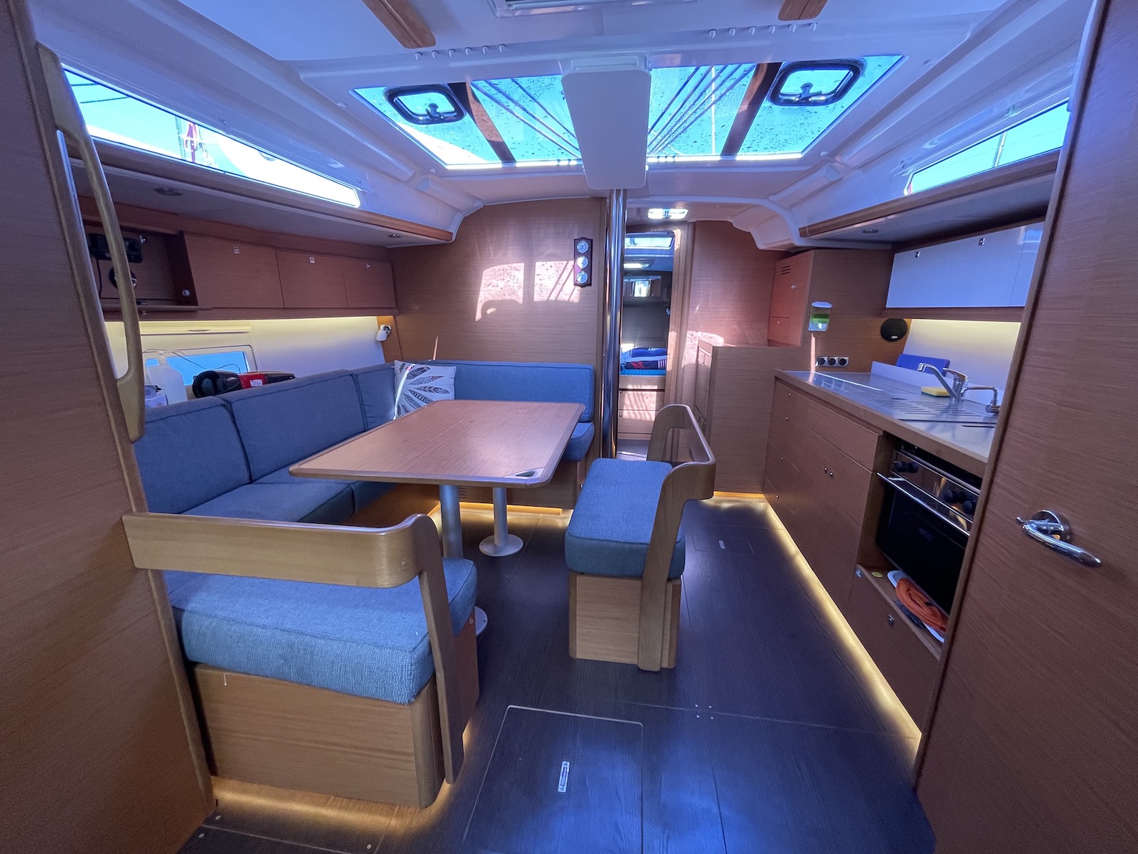 Dufour 430 GL — photo 16