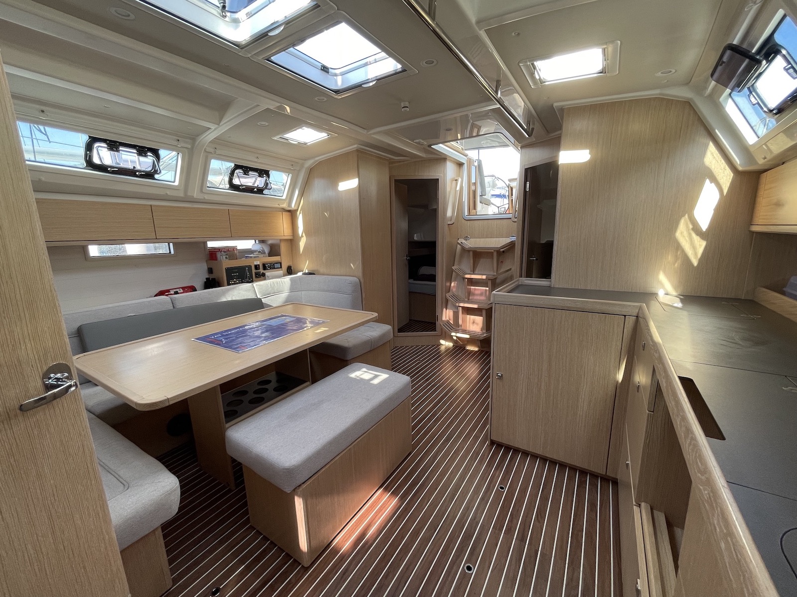 Bavaria 46 Cruiser — photo 11
