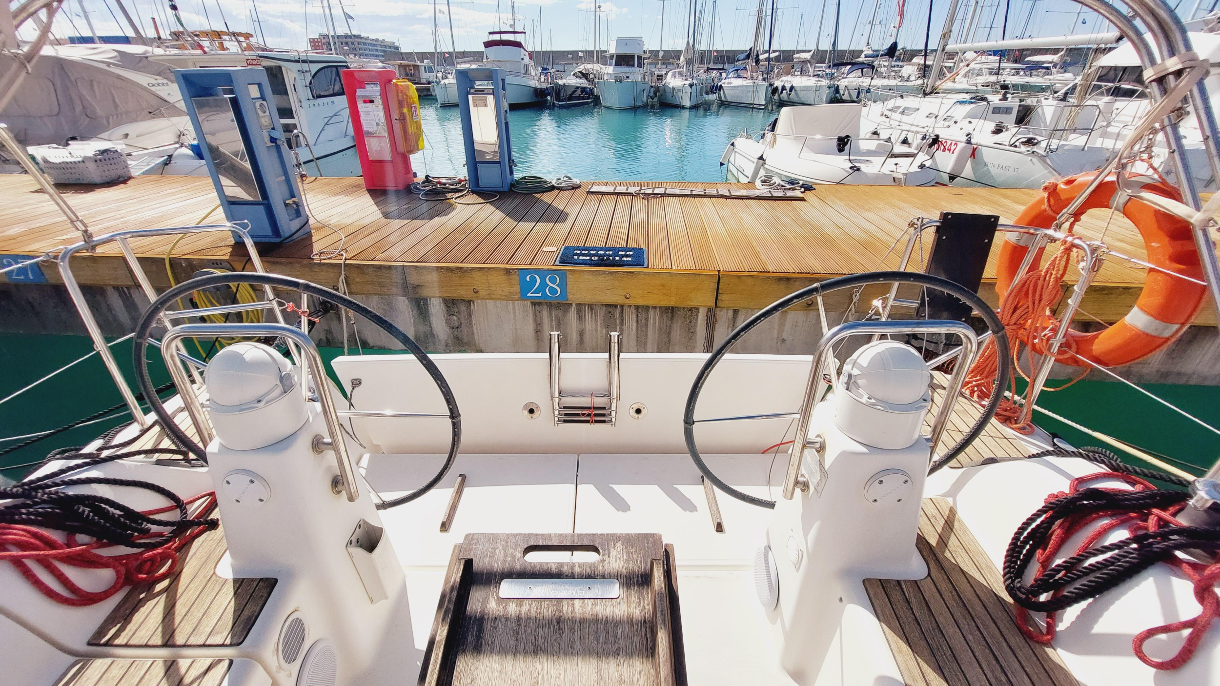 Dufour 335 Grand Large — photo 23