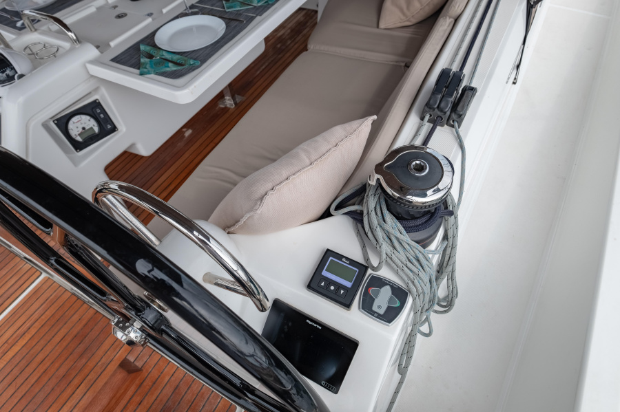 Sun Odyssey 410 — photo 47
