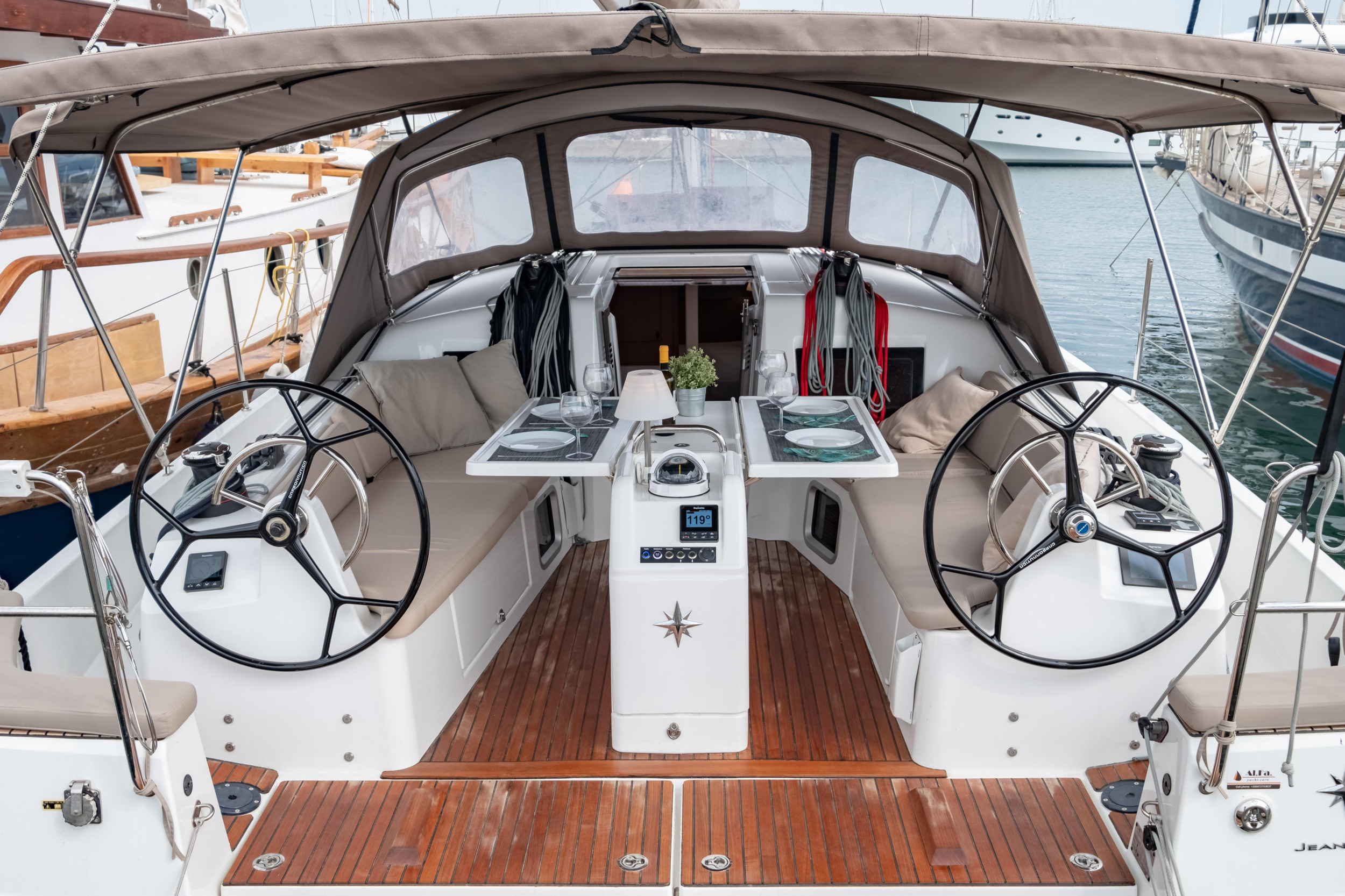 Sun Odyssey 410 — photo 9