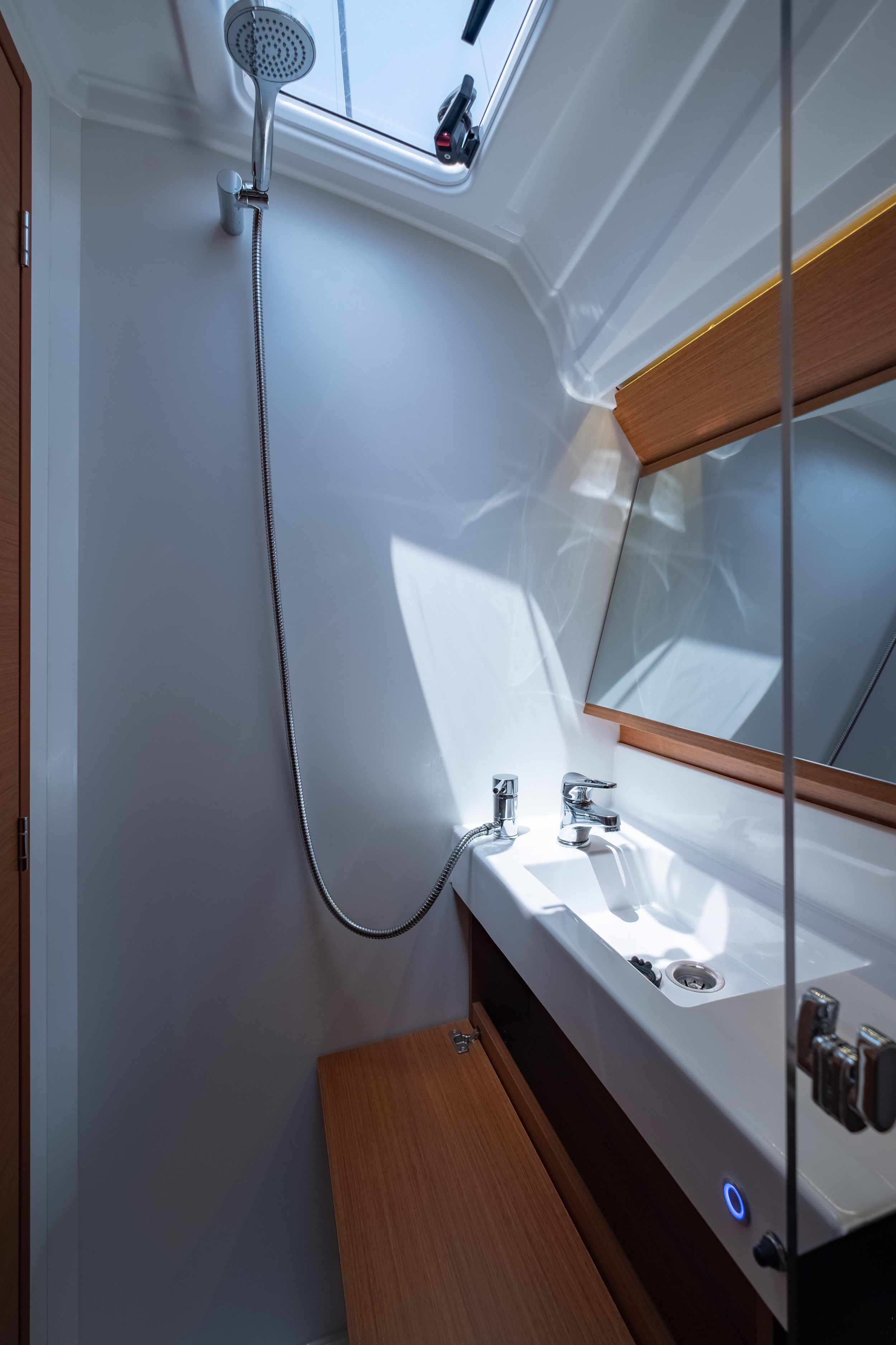Sun Odyssey 410 — photo 7