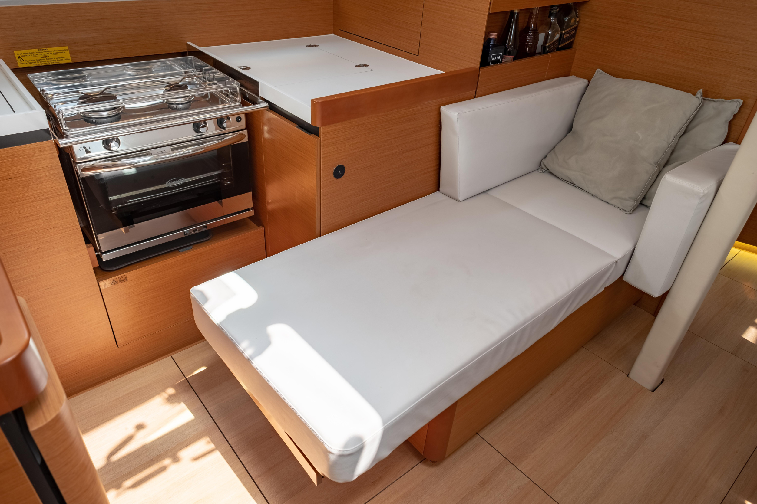 Sun Odyssey 410 — photo 33