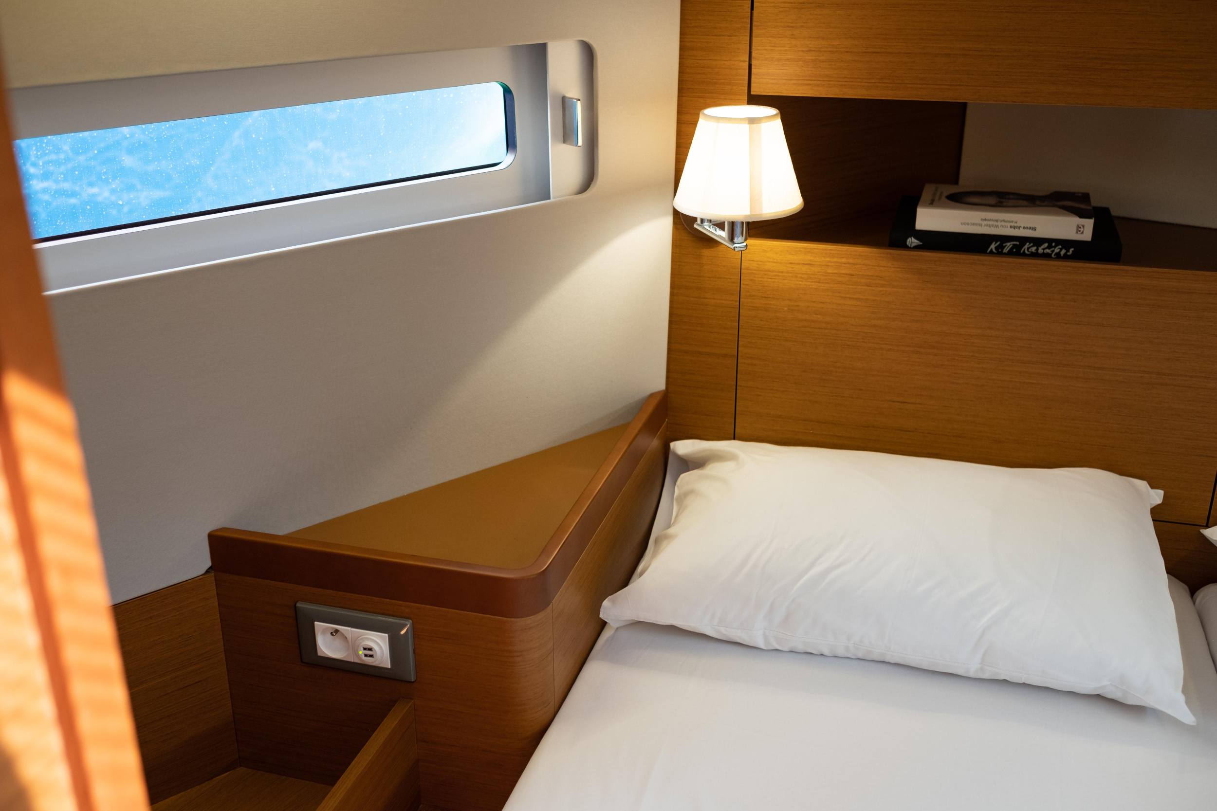 Sun Odyssey 410 — photo 32