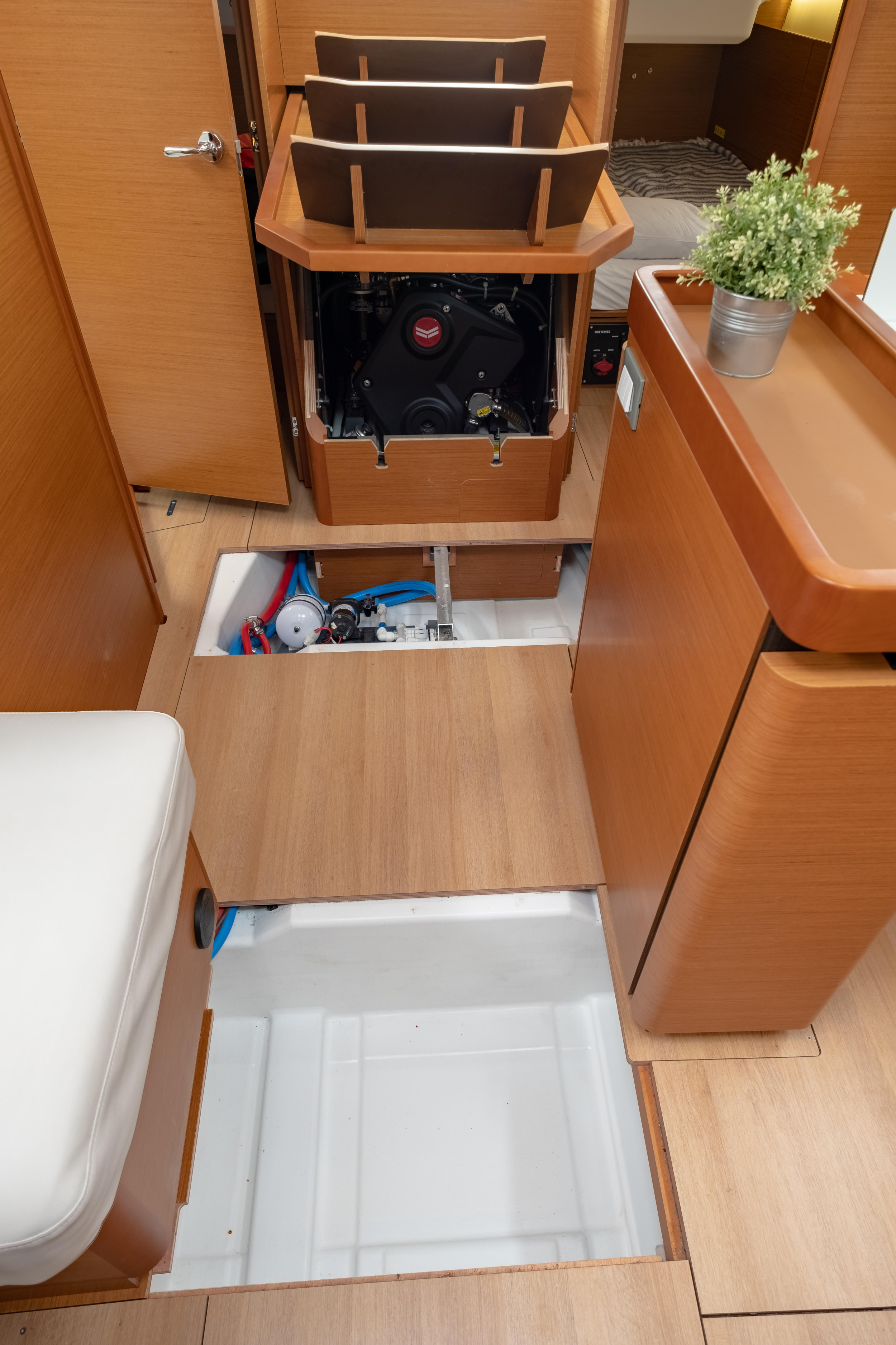 Sun Odyssey 410 — photo 3