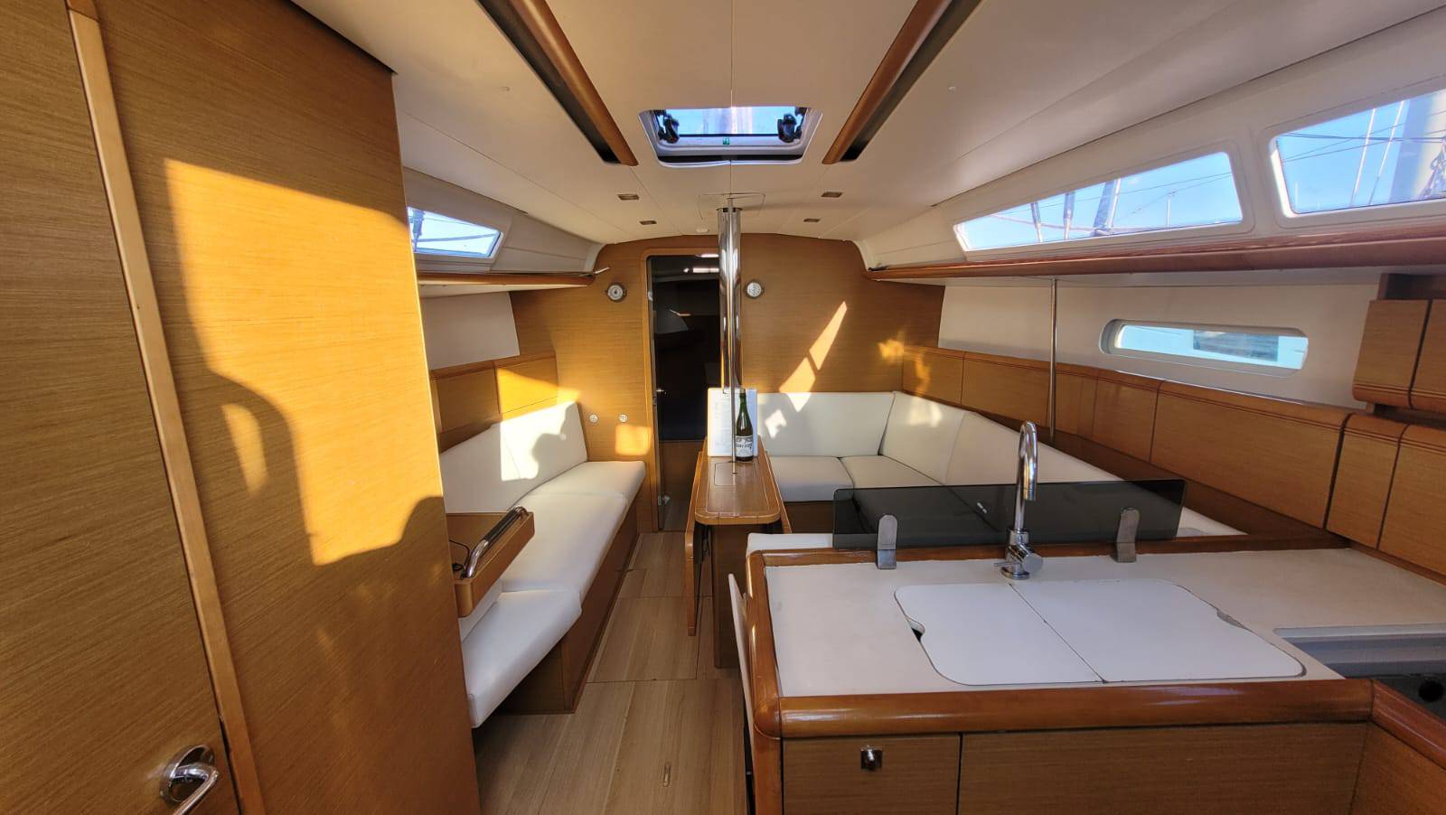 Sun Odyssey 379 (DL) — photo 10