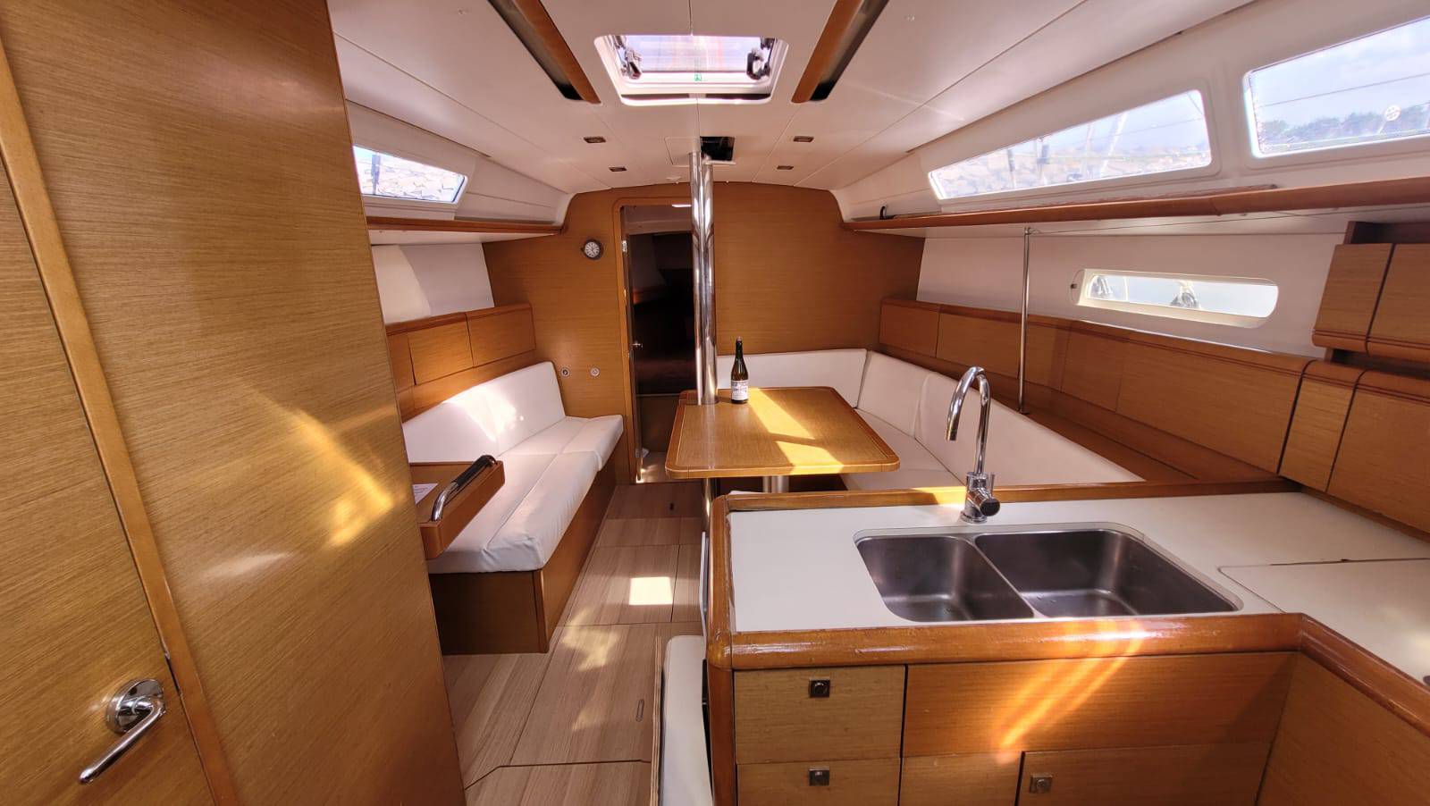 Sun Odyssey 379 "Performance" — photo 18