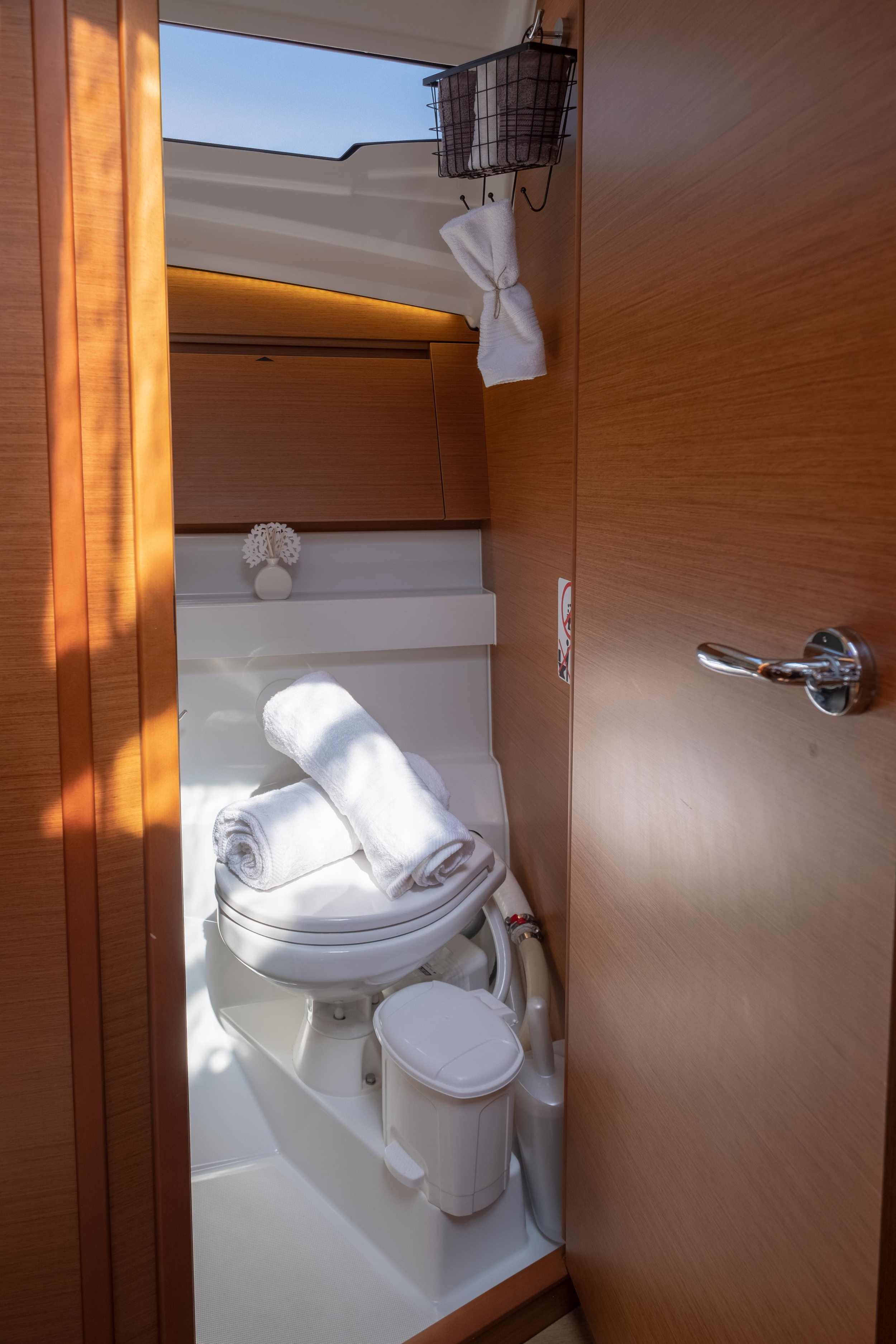 Sun Odyssey 410 — photo 18