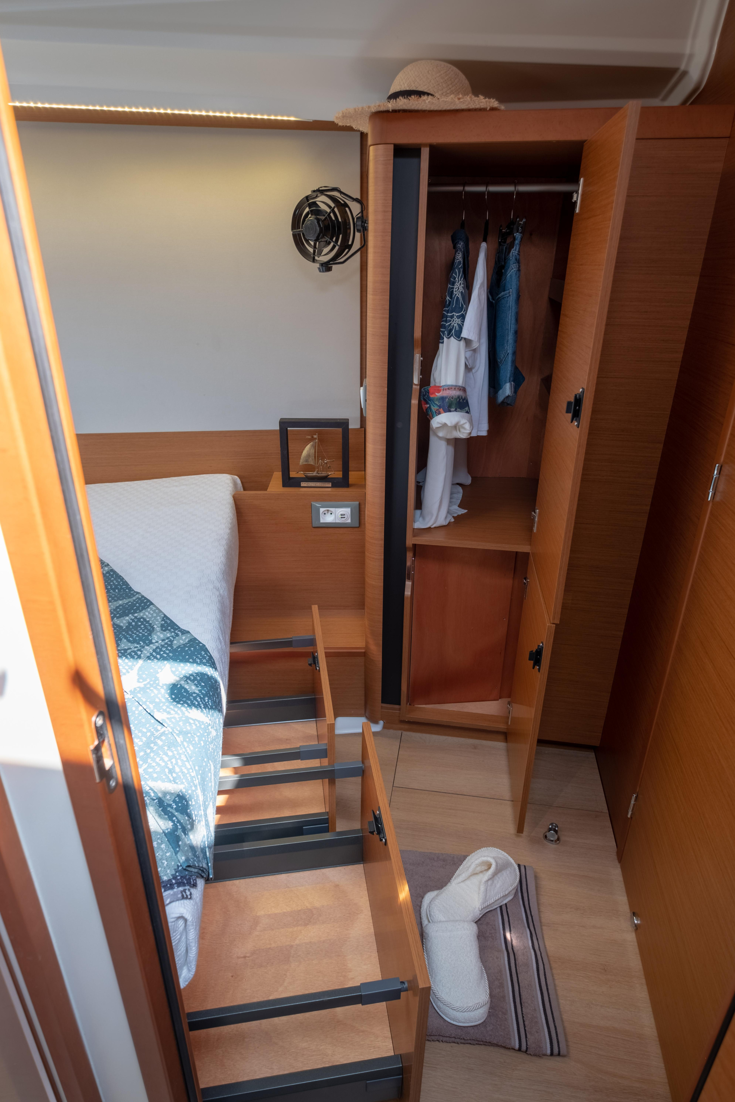 Sun Odyssey 410 — photo 20