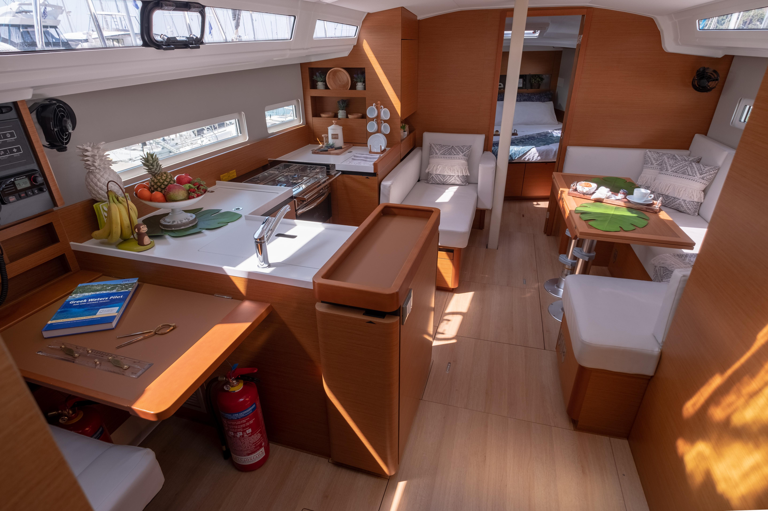Sun Odyssey 410 — photo 31