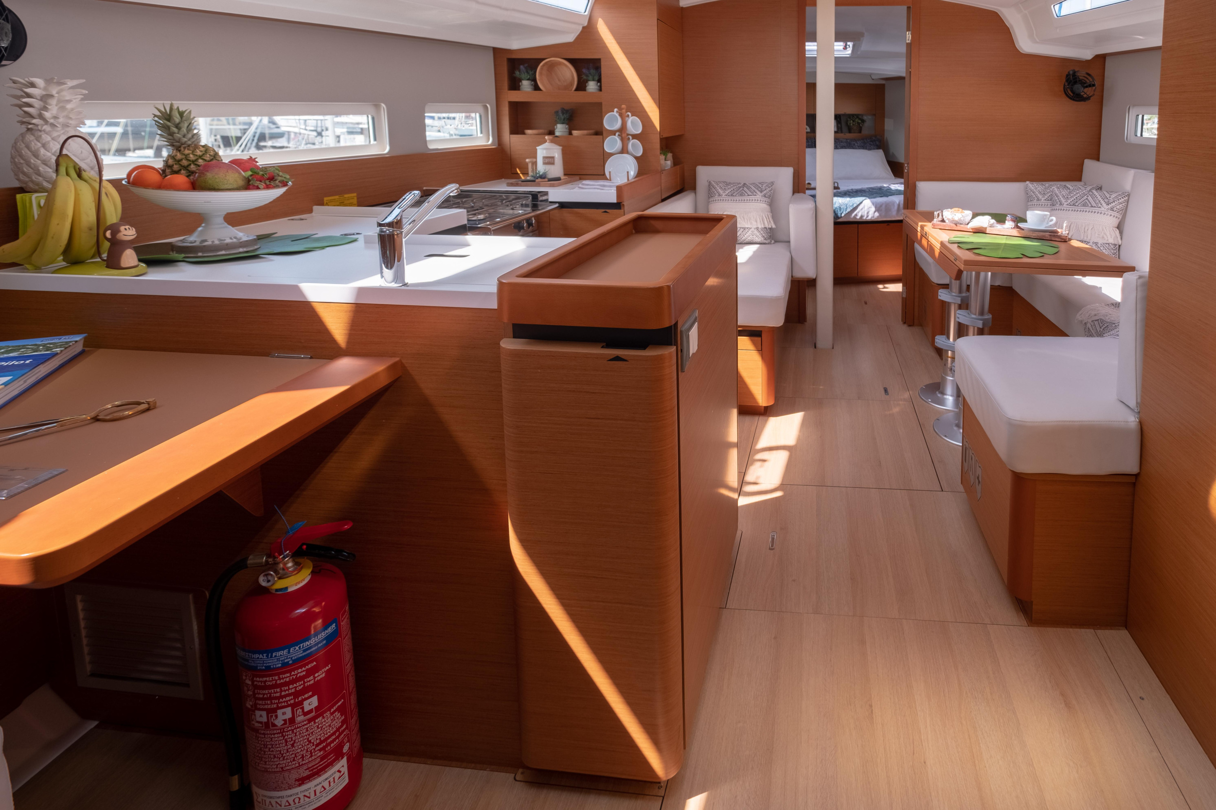 Sun Odyssey 410 — photo 8