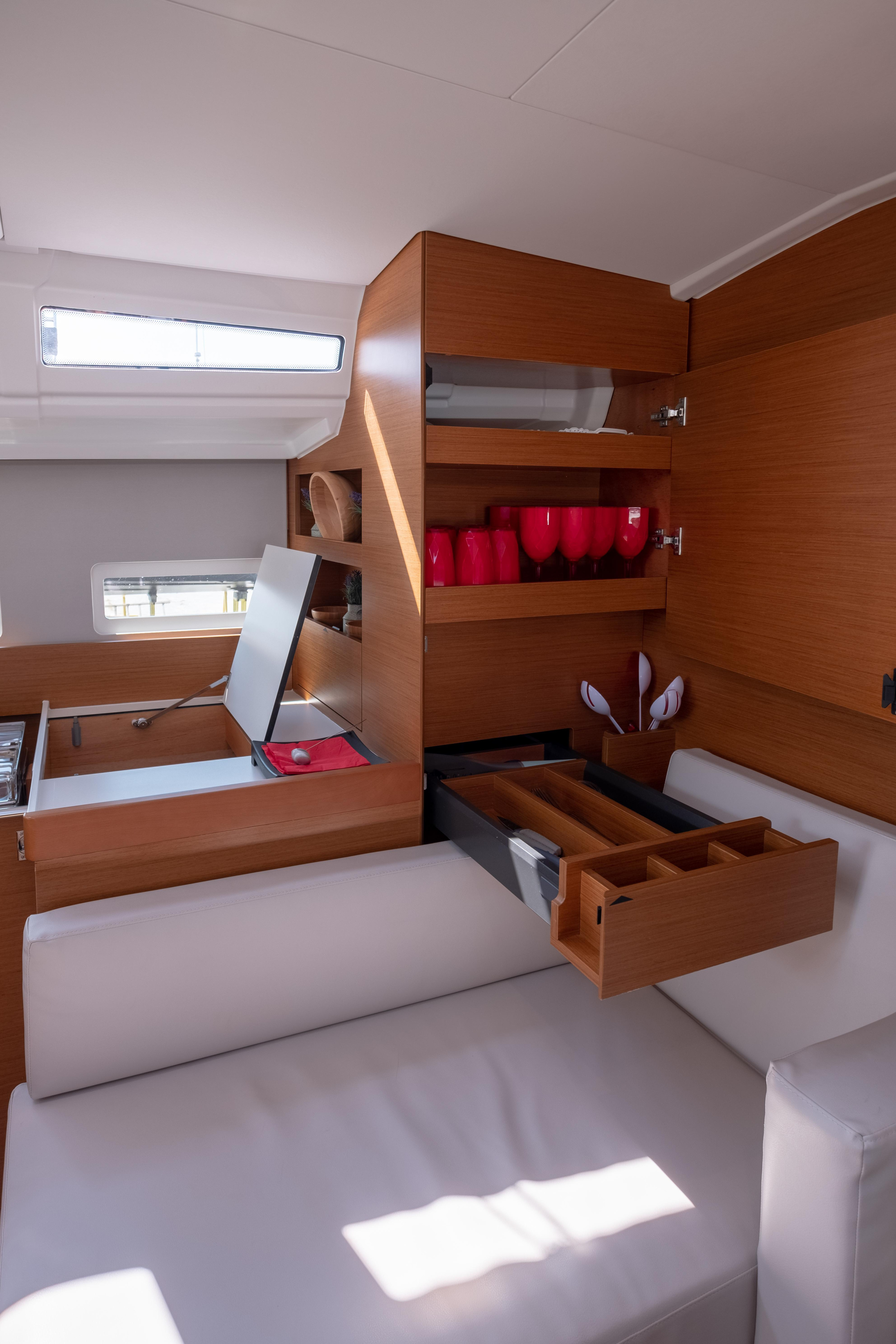 Sun Odyssey 410 — photo 47
