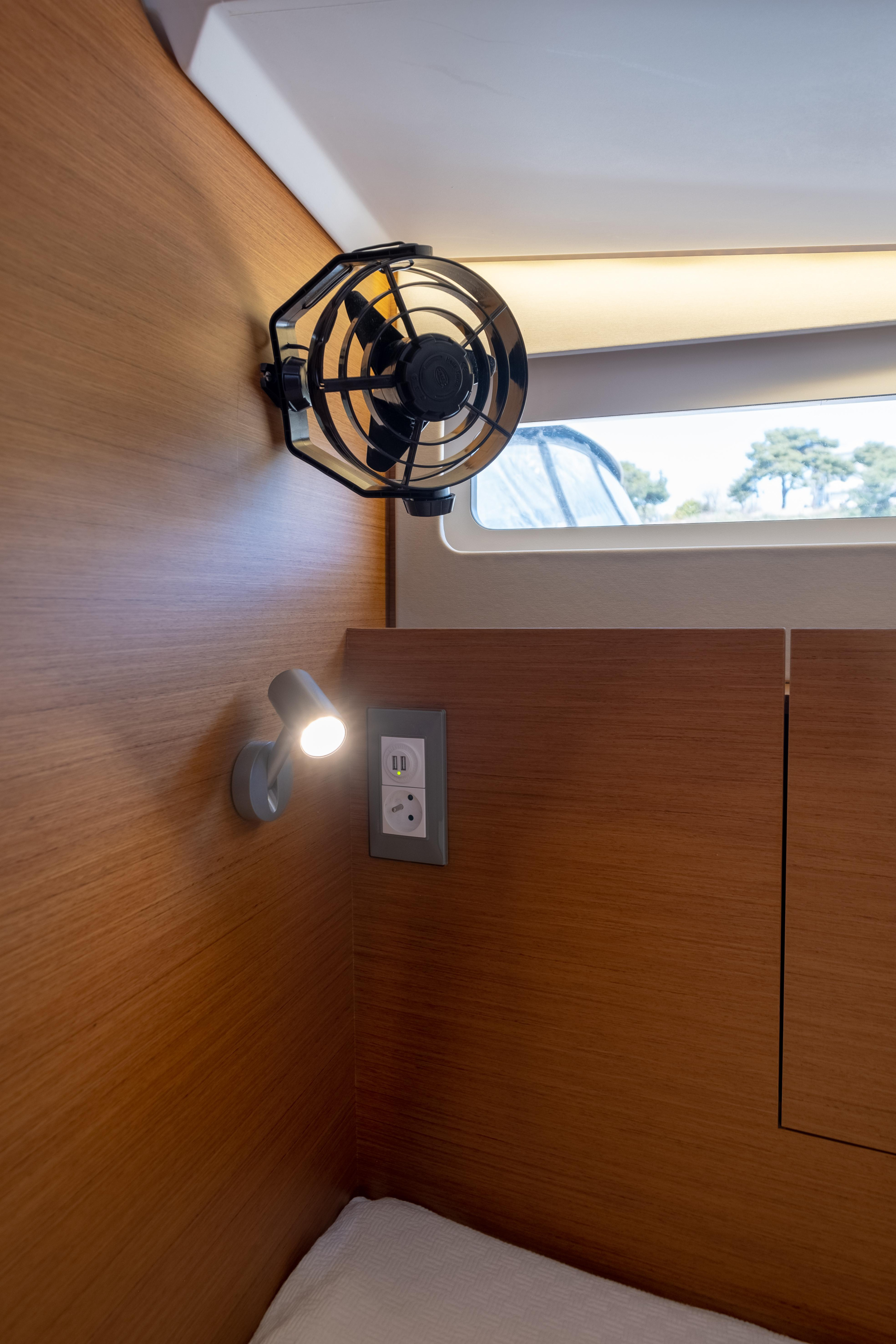 Sun Odyssey 410 — photo 23
