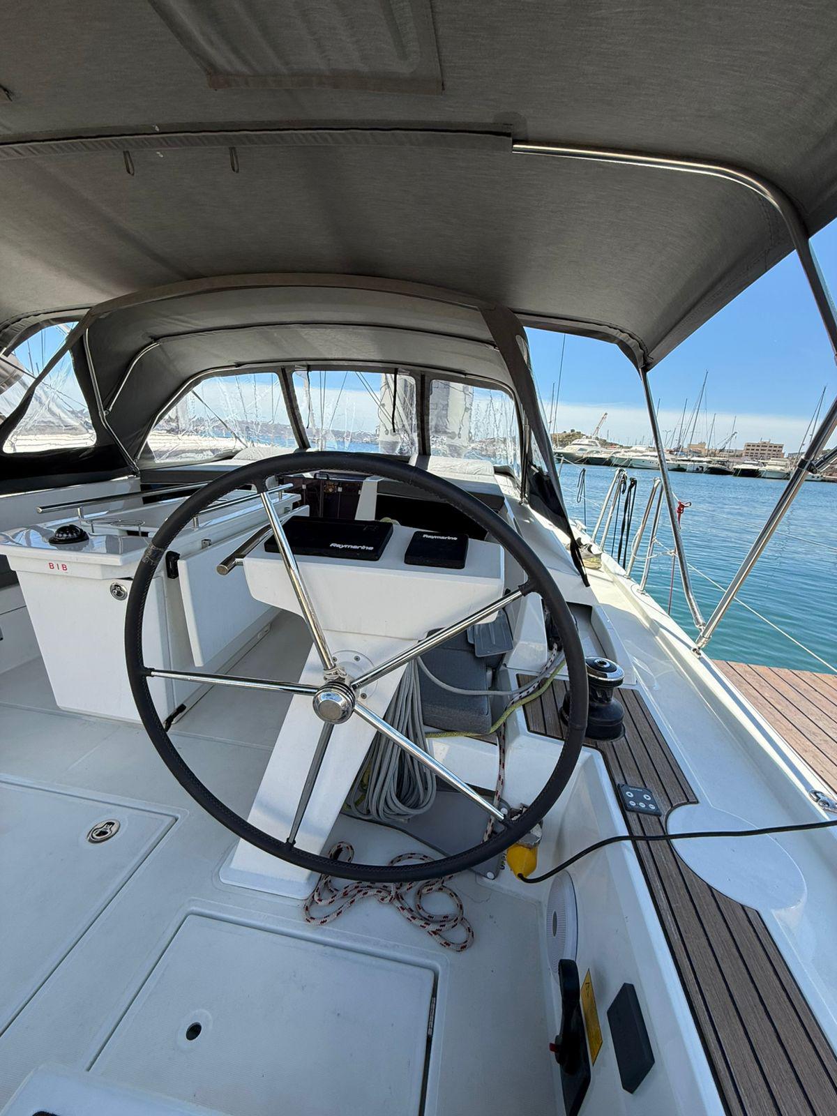 Oceanis 46.1 — photo 10