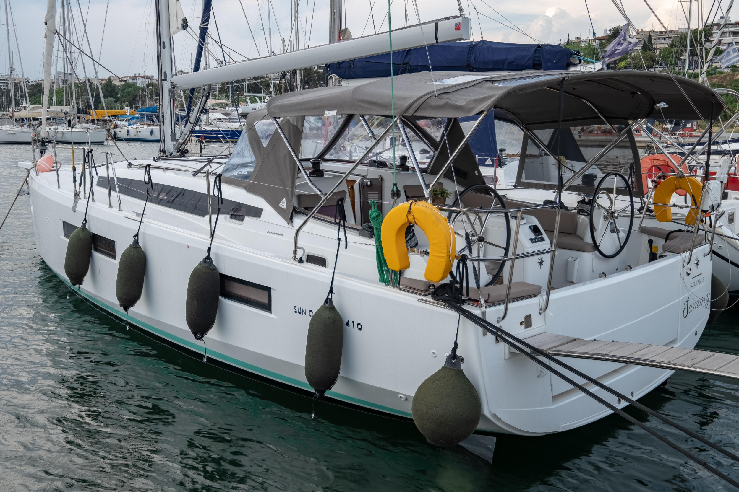 Sun Odyssey 410 — photo 11