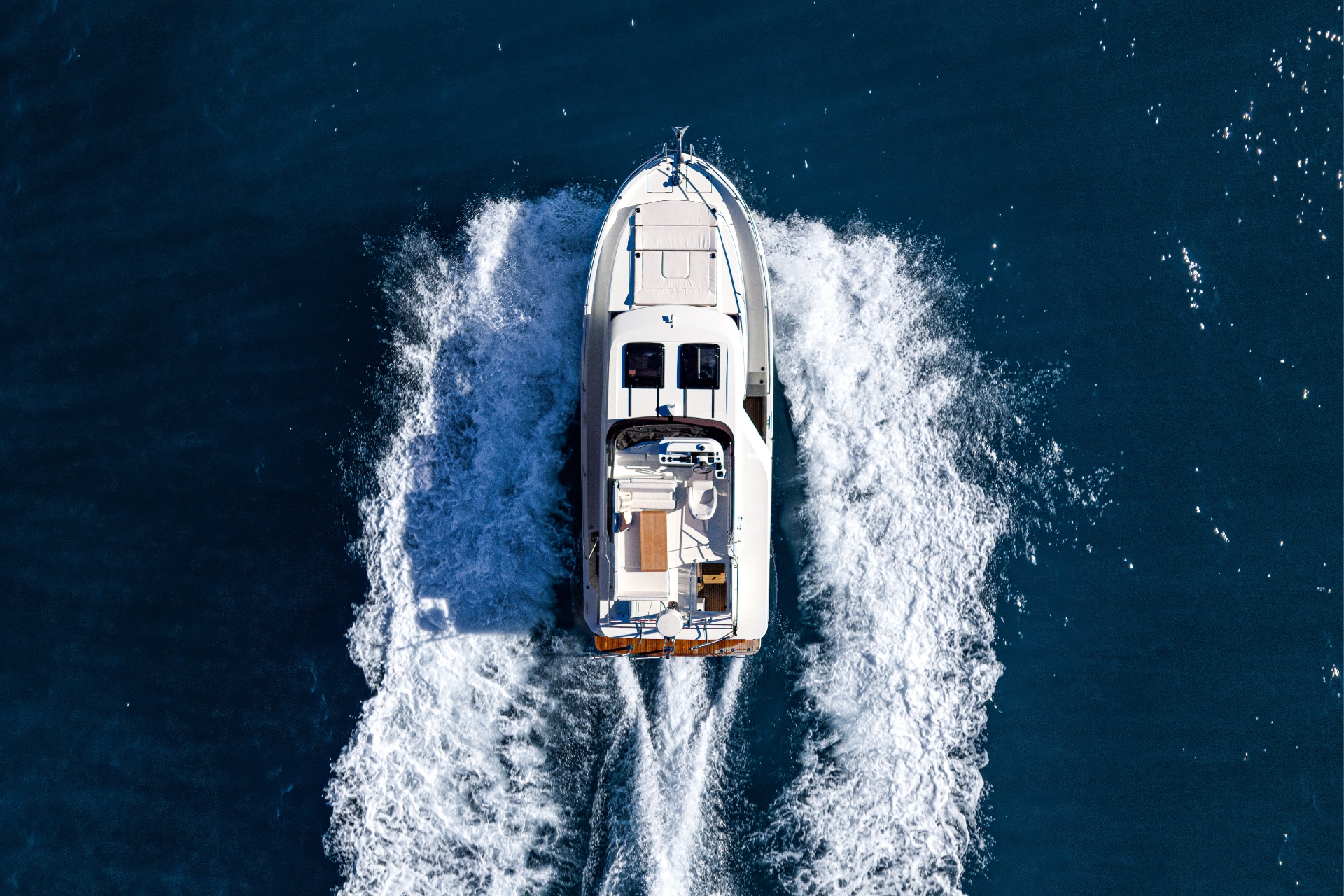 Swift Trawler 37 Fly — photo 16