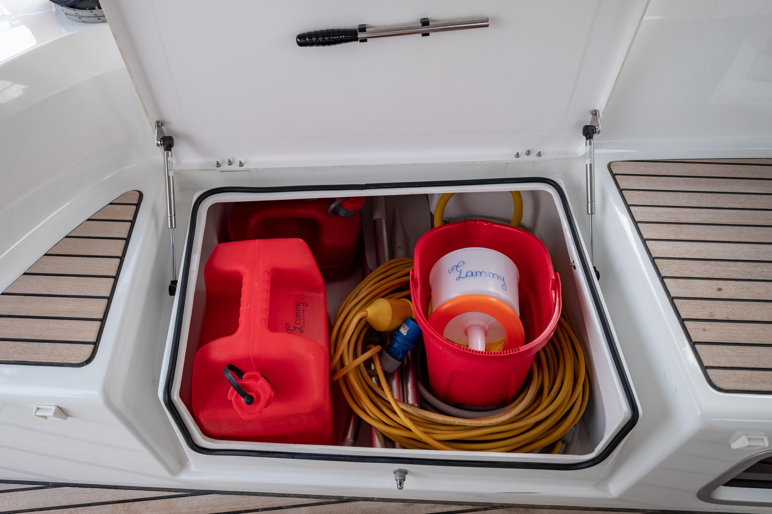 Sun Odyssey 410 — photo 57