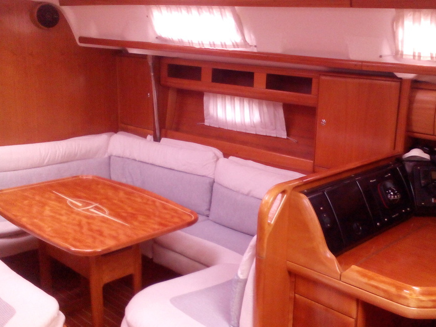 Bavaria 42 Cruiser — photo 2