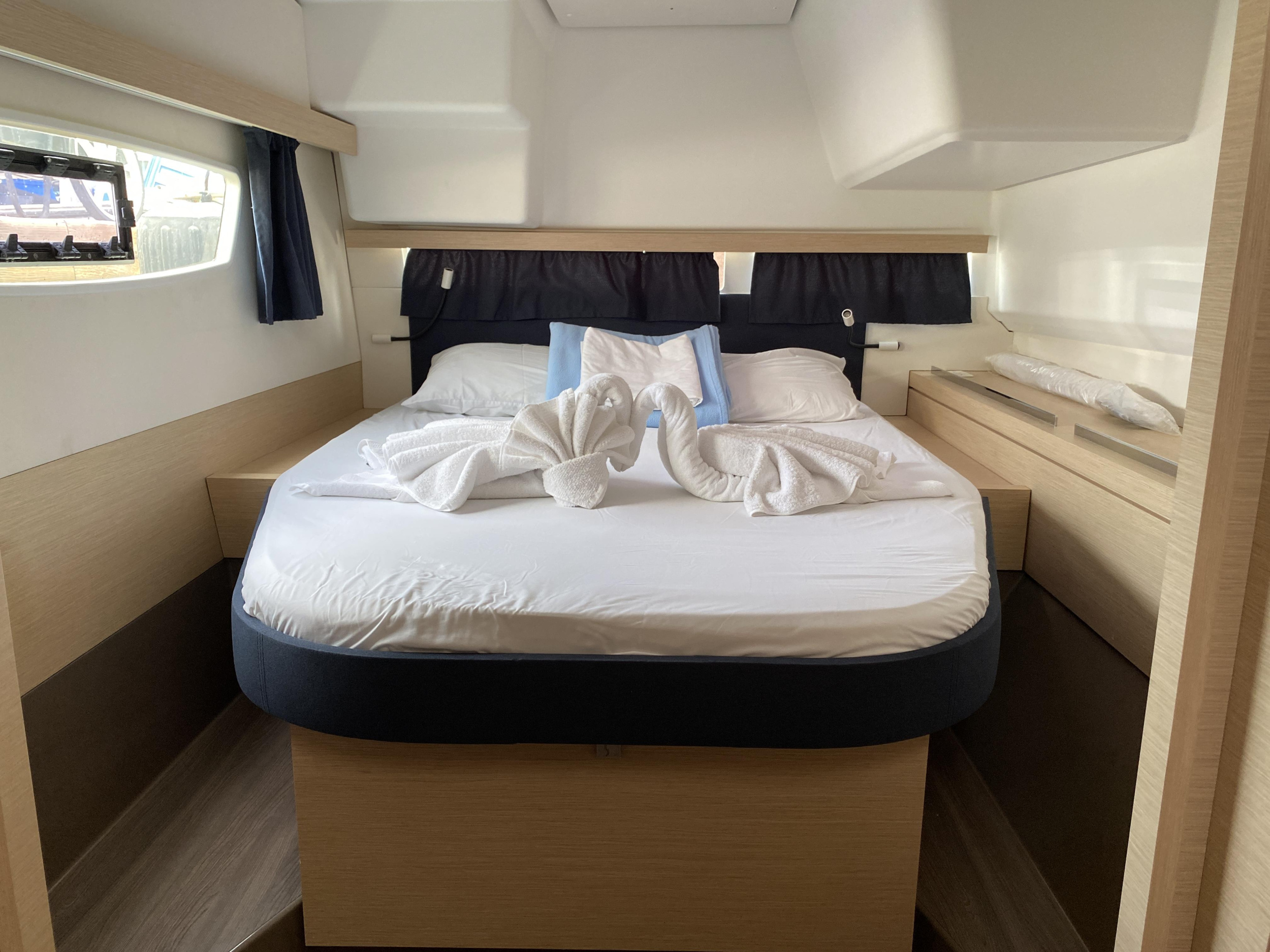 Fountaine Pajot Lucia 40 — photo 13