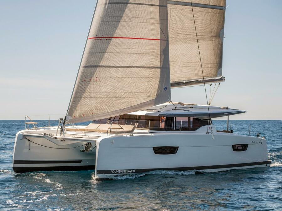 Photo #1 - Fountaine Pajot Astrea 42 (Love A Fayre) en Fort Burt Marina - 15438