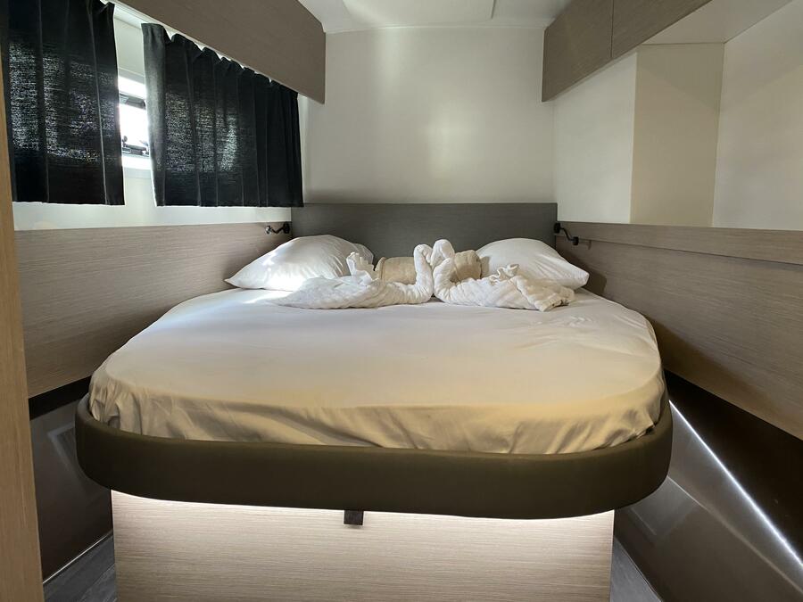 Fountaine Pajot Astrea 42 — photo 3
