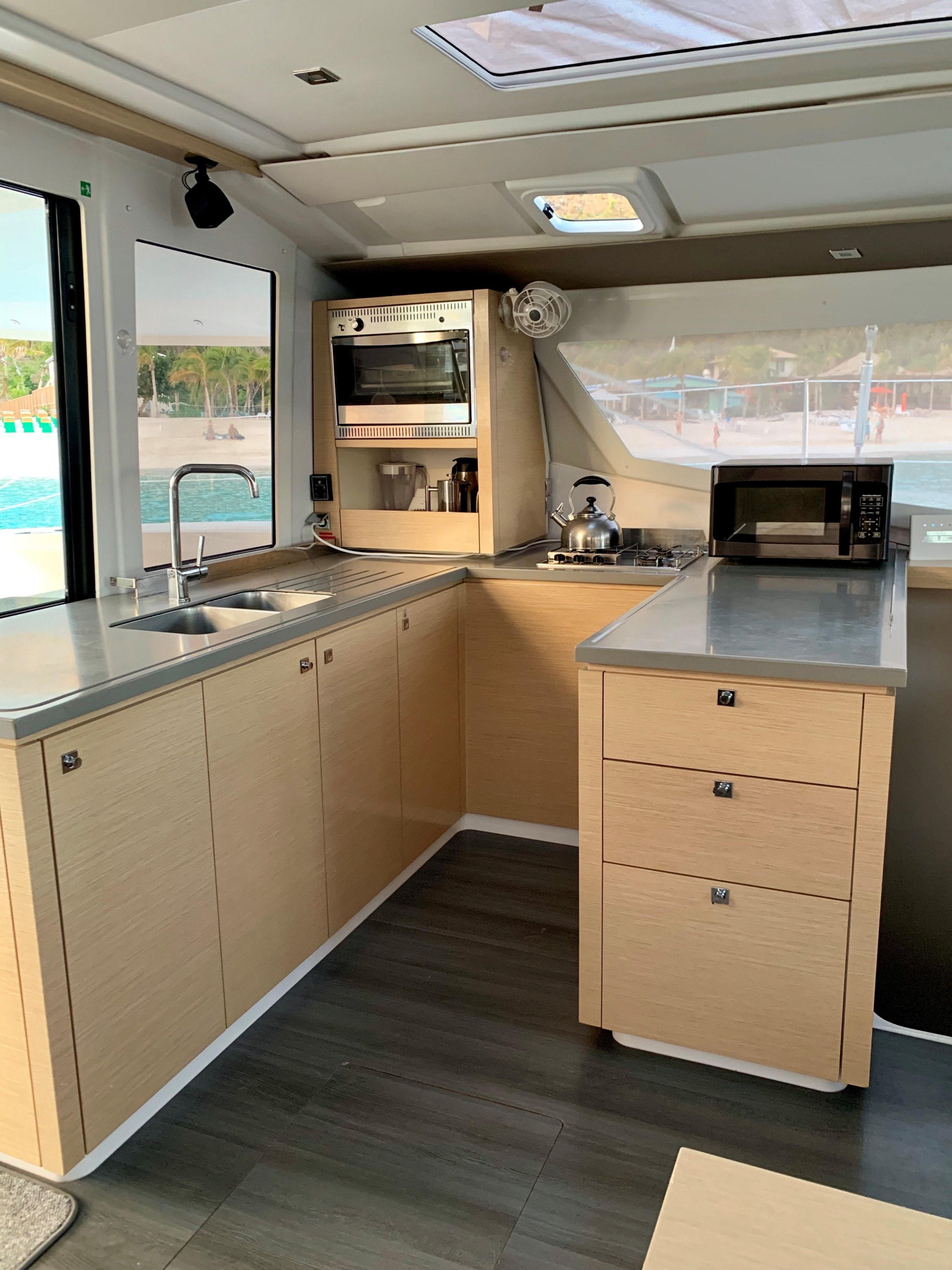 Fountaine Pajot Helia 44 — photo 3