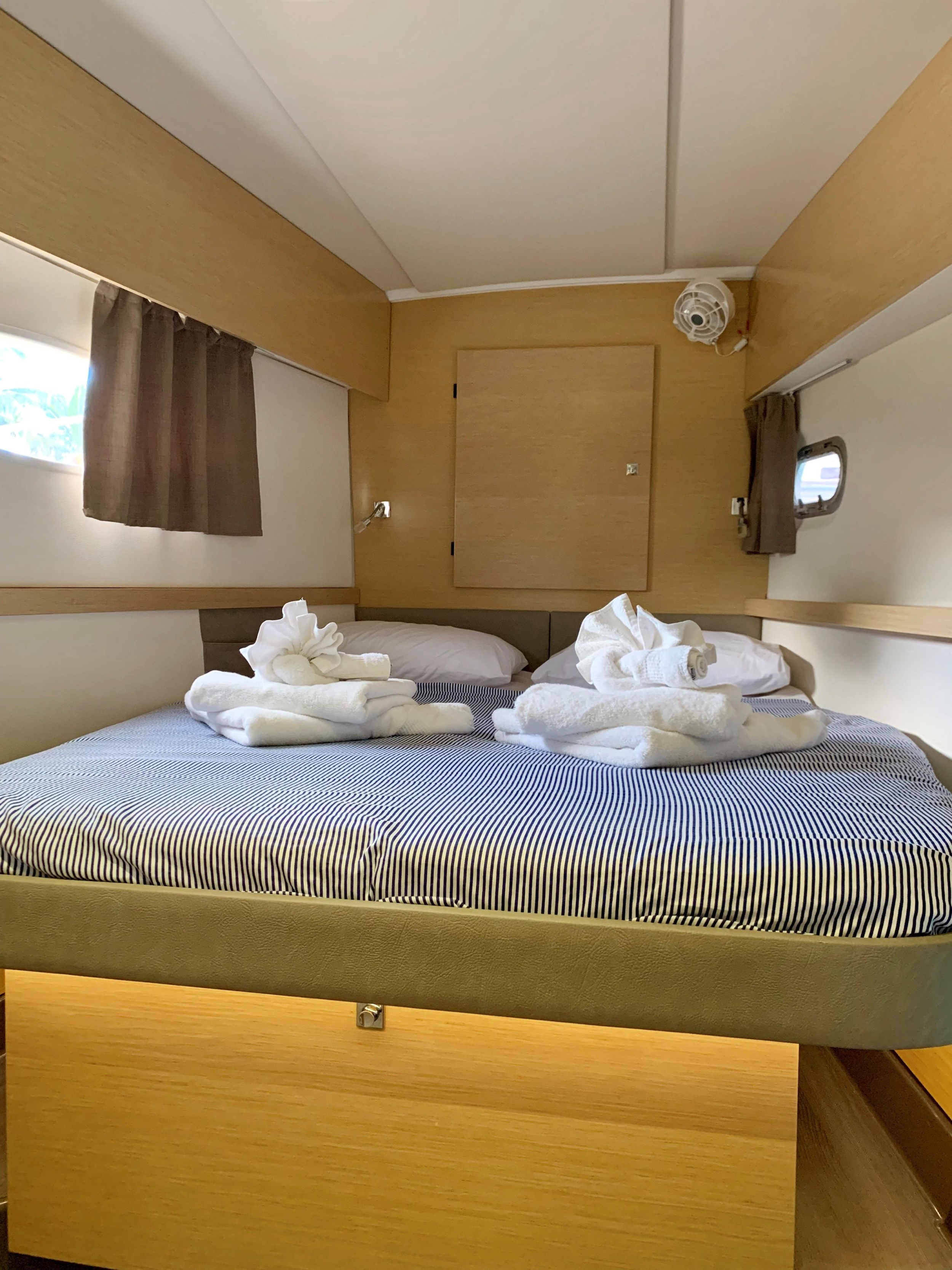 Fountaine Pajot Helia 44 — photo 9