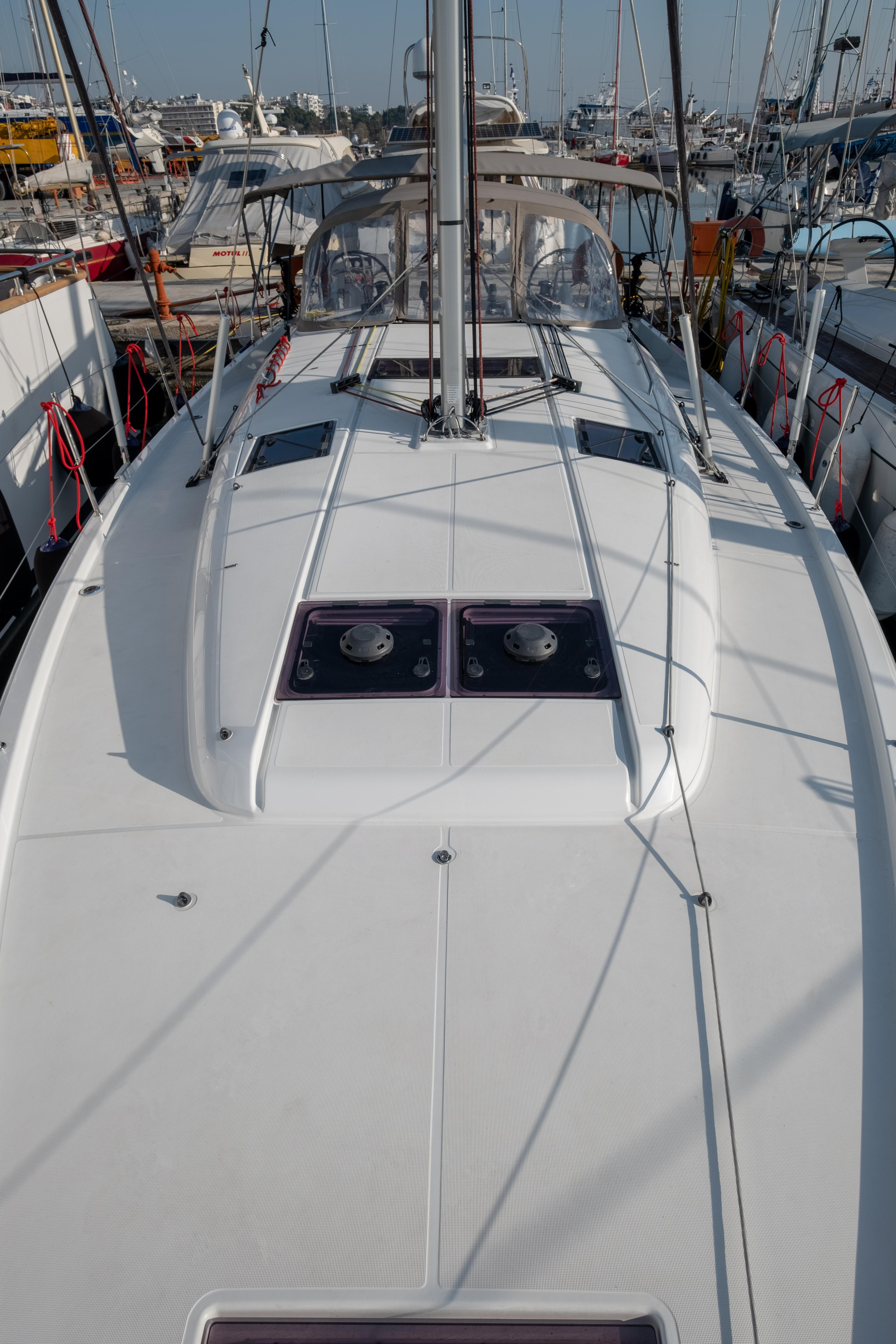 Sun Odyssey 440 — photo 7
