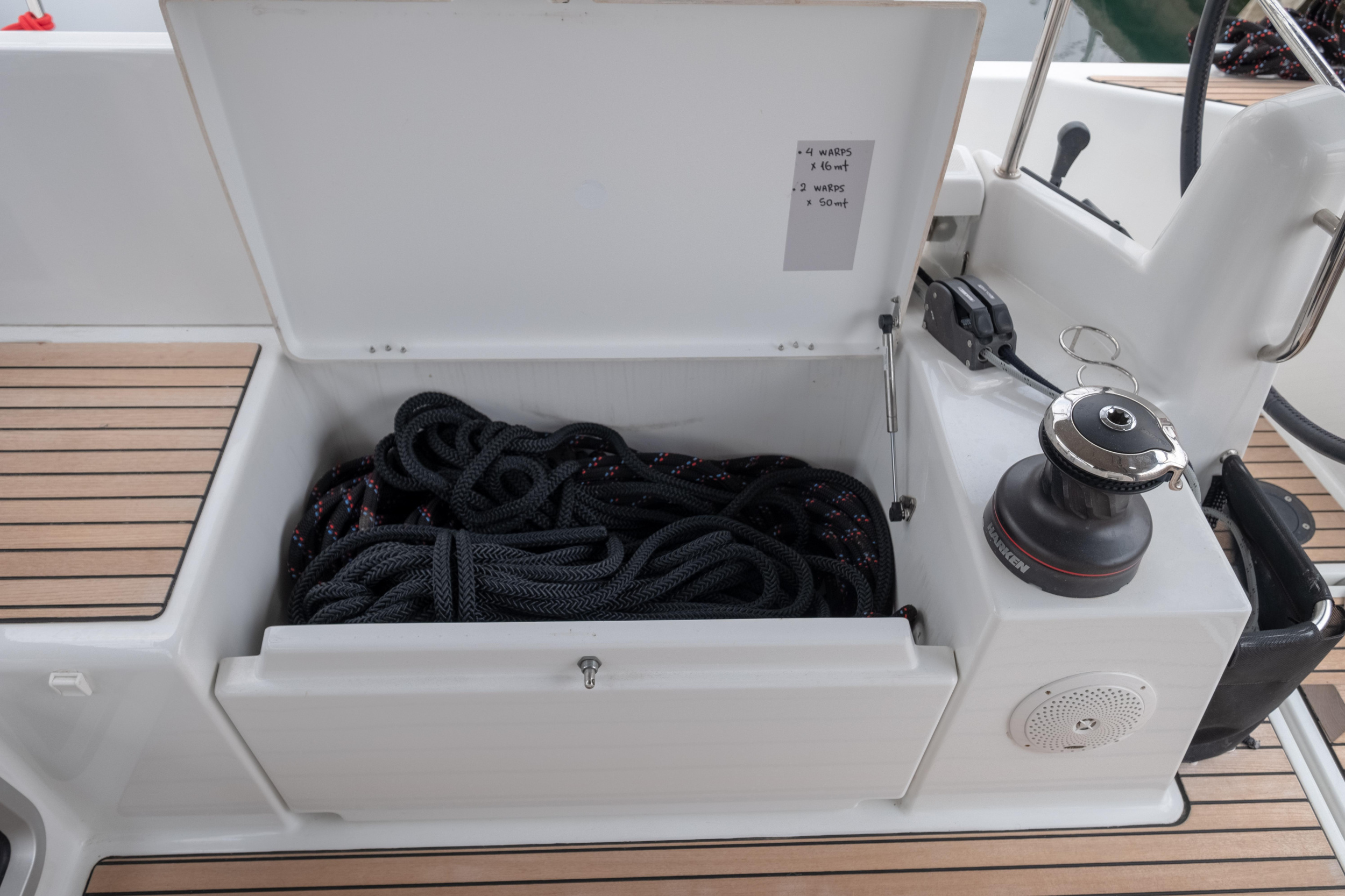 Sun Odyssey 440 — photo 27