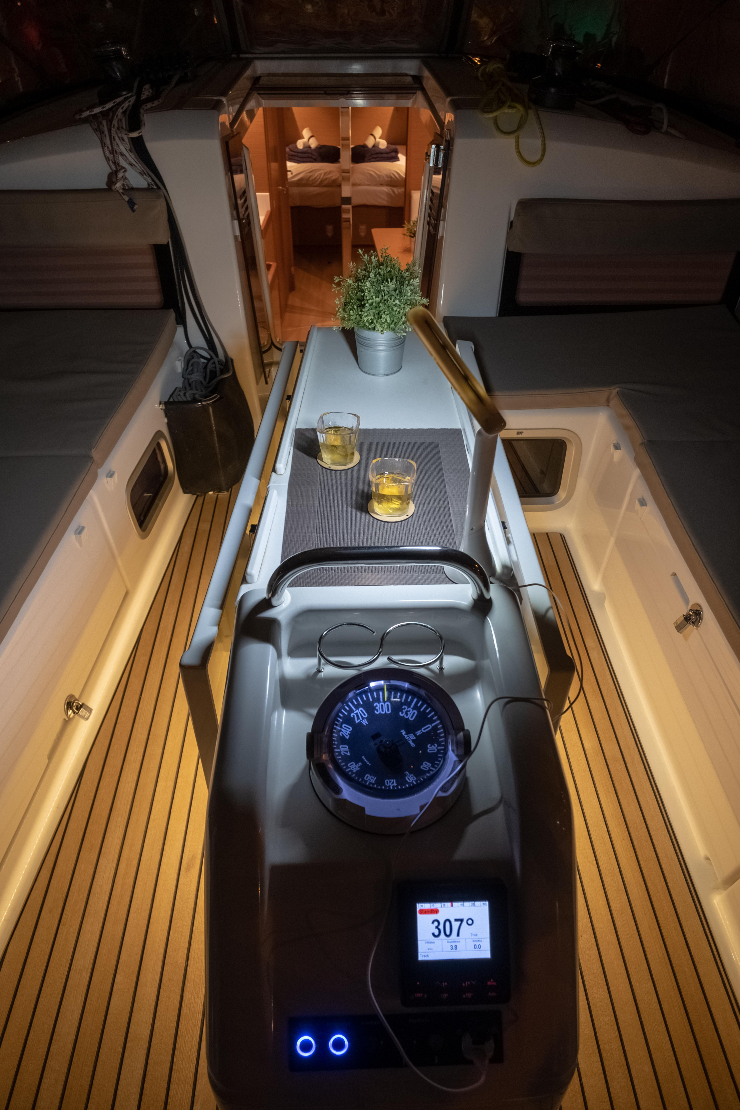 Sun Odyssey 440 — photo 37