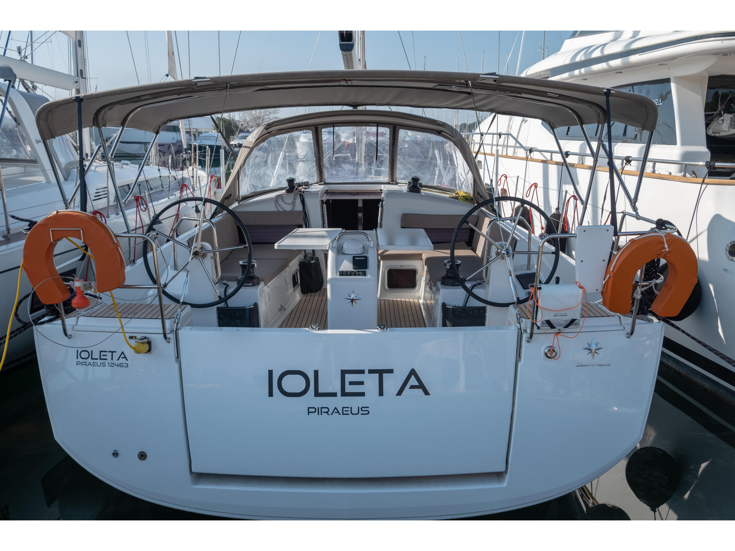 Sun Odyssey 440 — photo 1