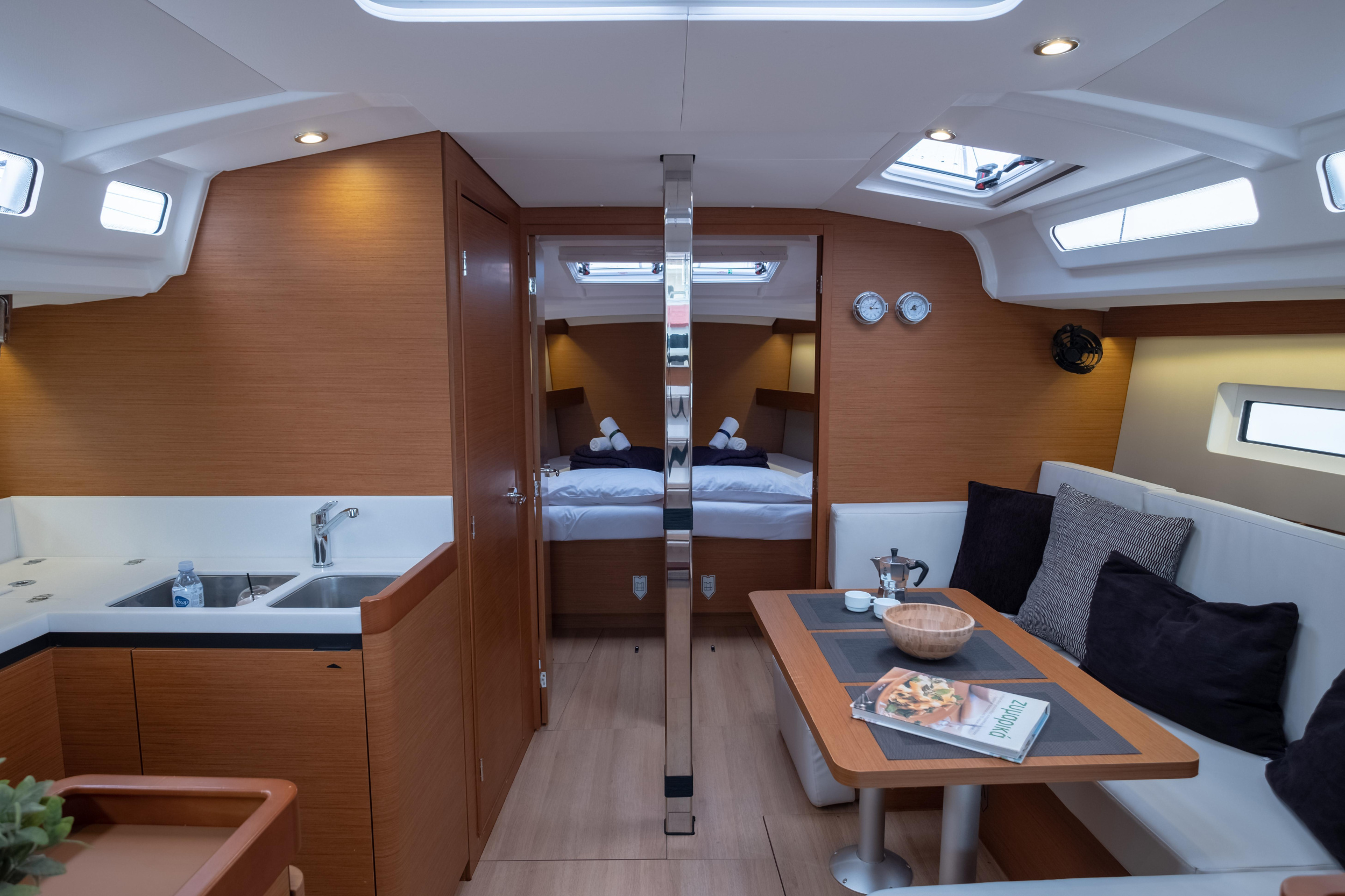 Sun Odyssey 440 — photo 19