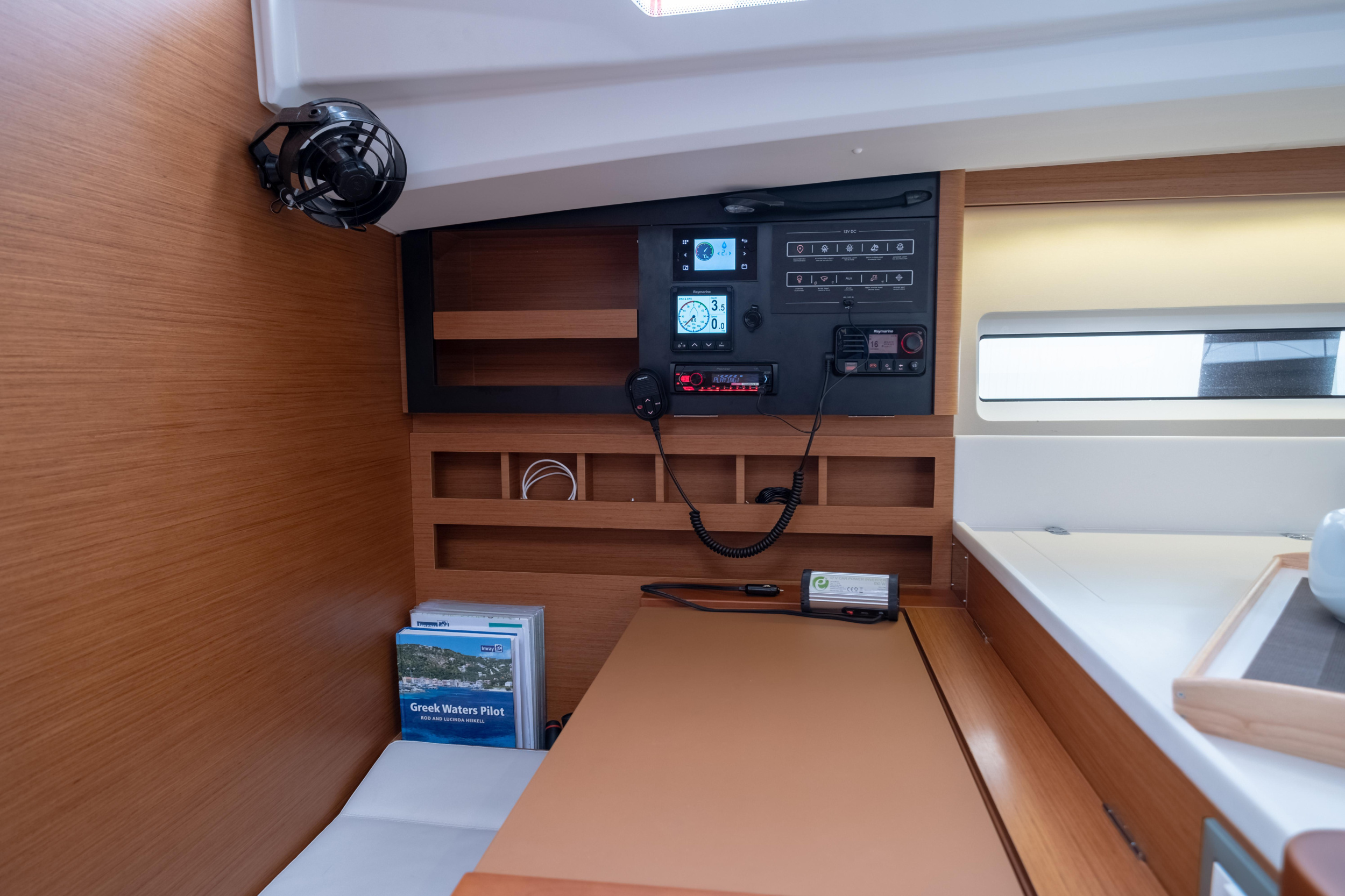 Sun Odyssey 440 — photo 21
