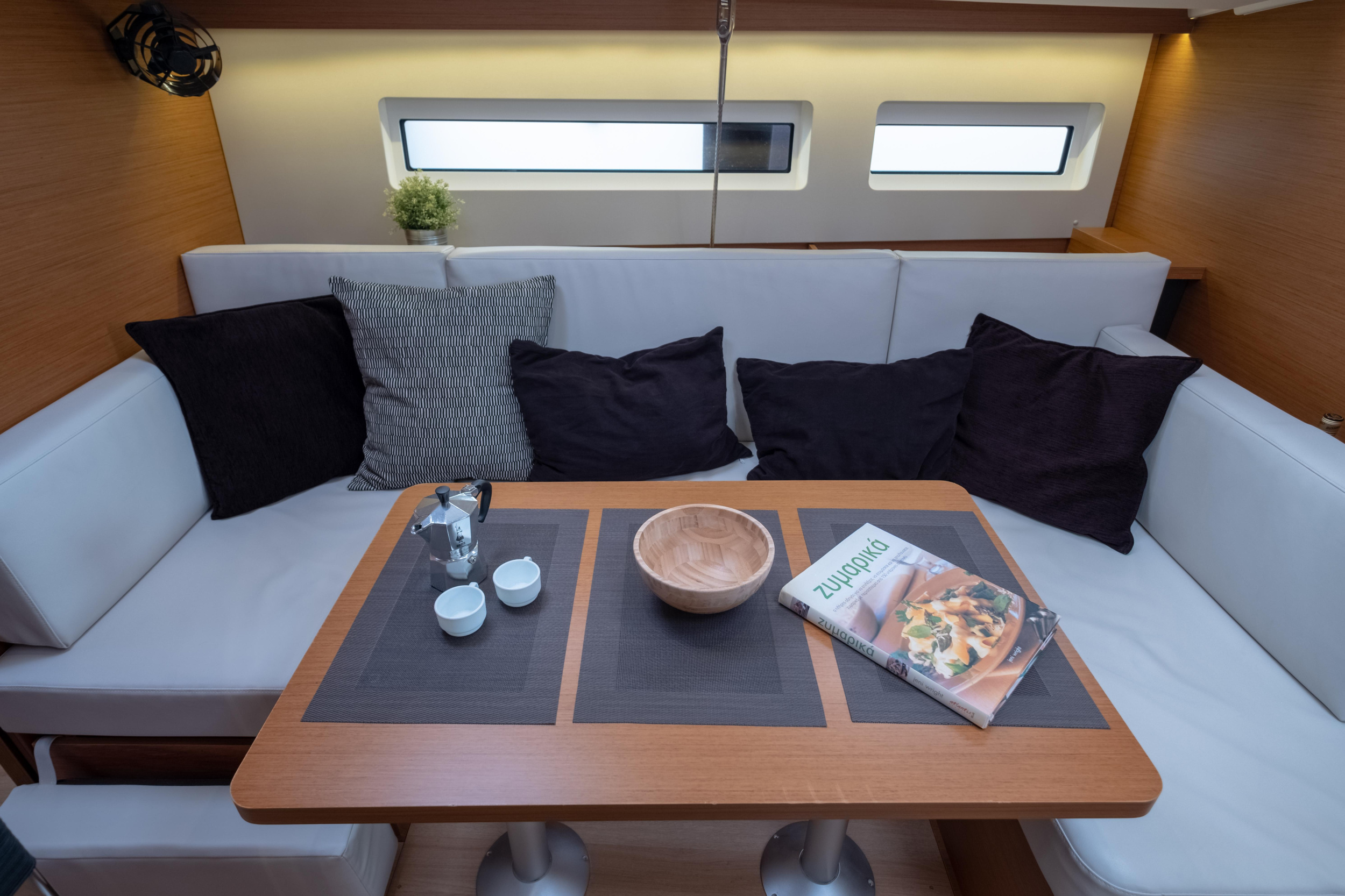 Sun Odyssey 440 — photo 30