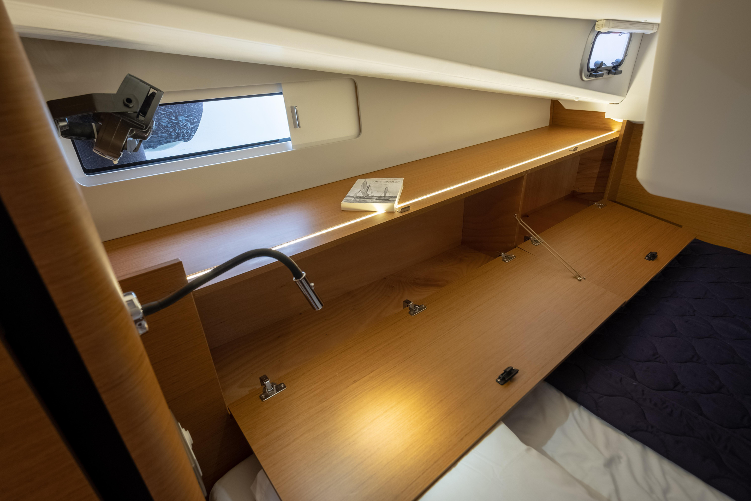 Sun Odyssey 440 — photo 17
