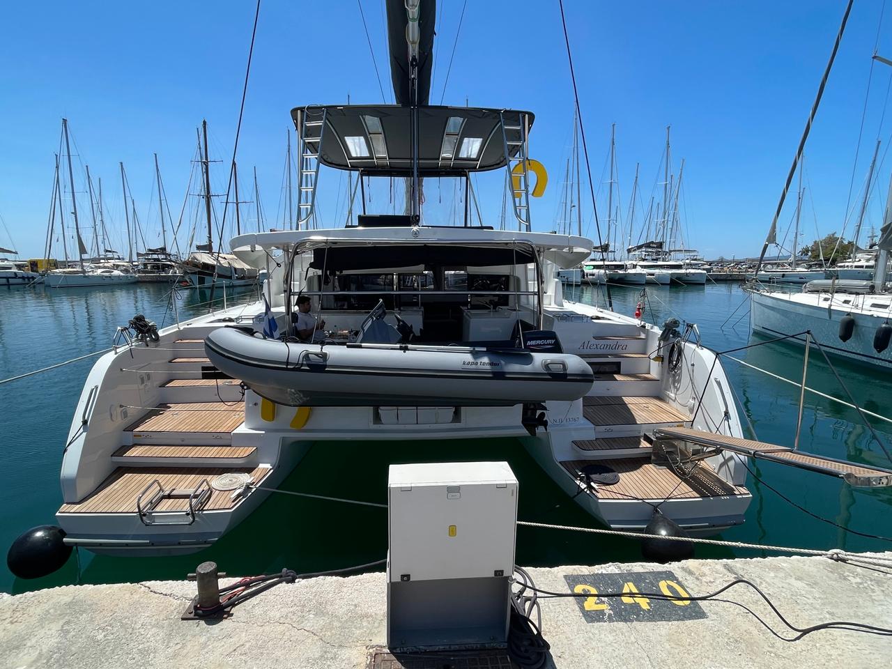 Lagoon 46 — photo 1