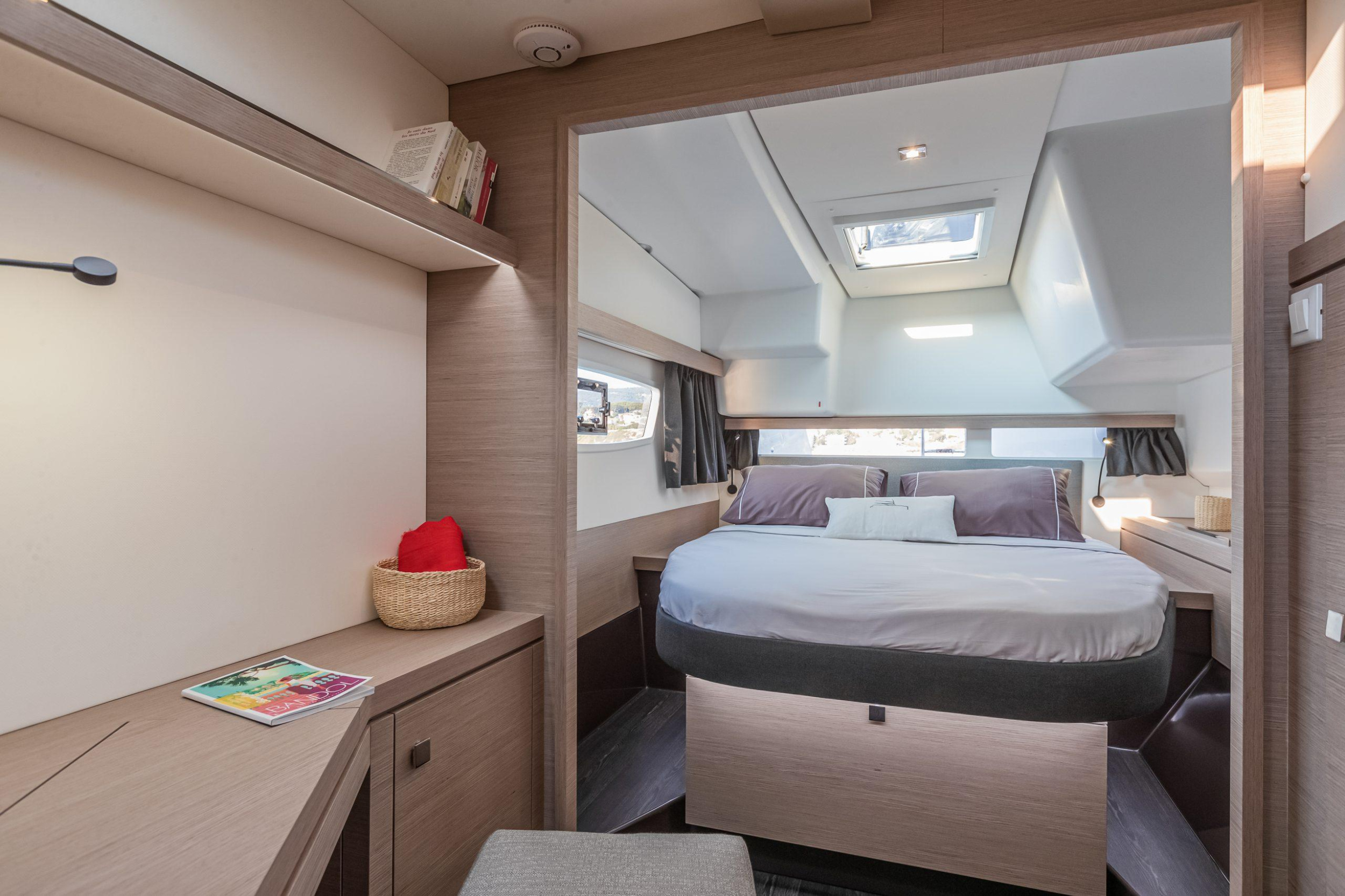 Isla 40 ( & Watermaker & - 4+1 Cabins/4 Heads) — photo 24